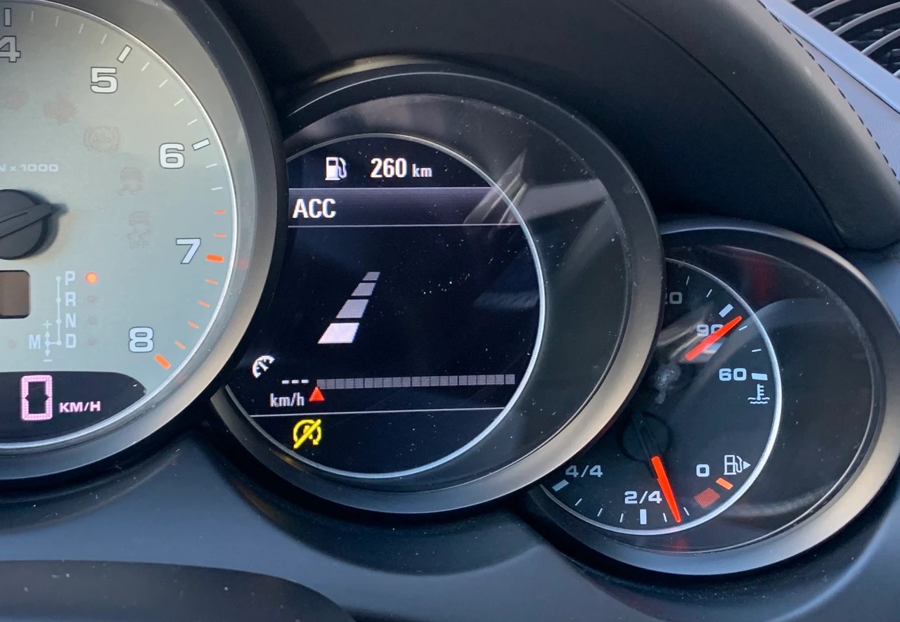 PORSCHE Cayenne S-image-14