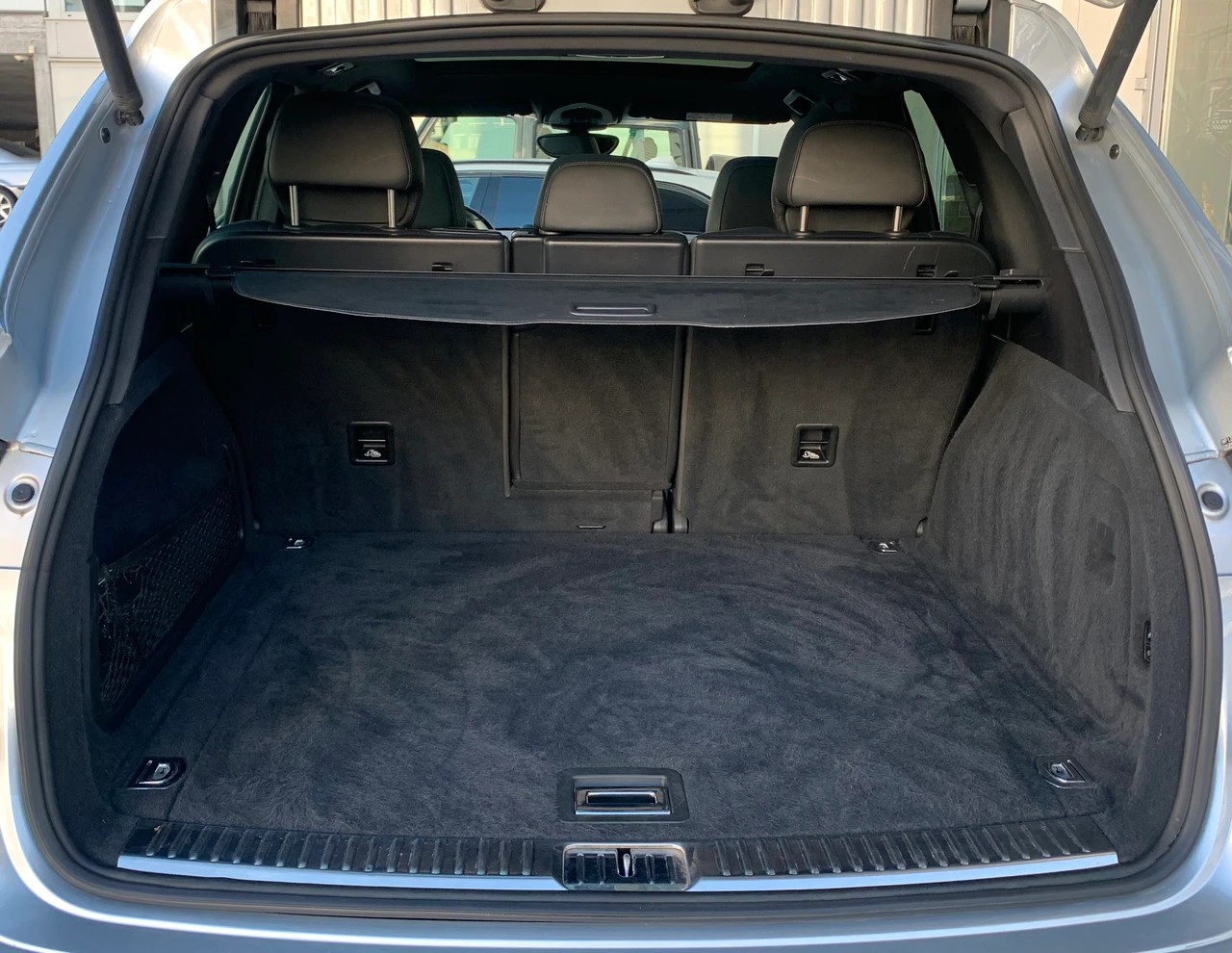 PORSCHE Cayenne S-image-11