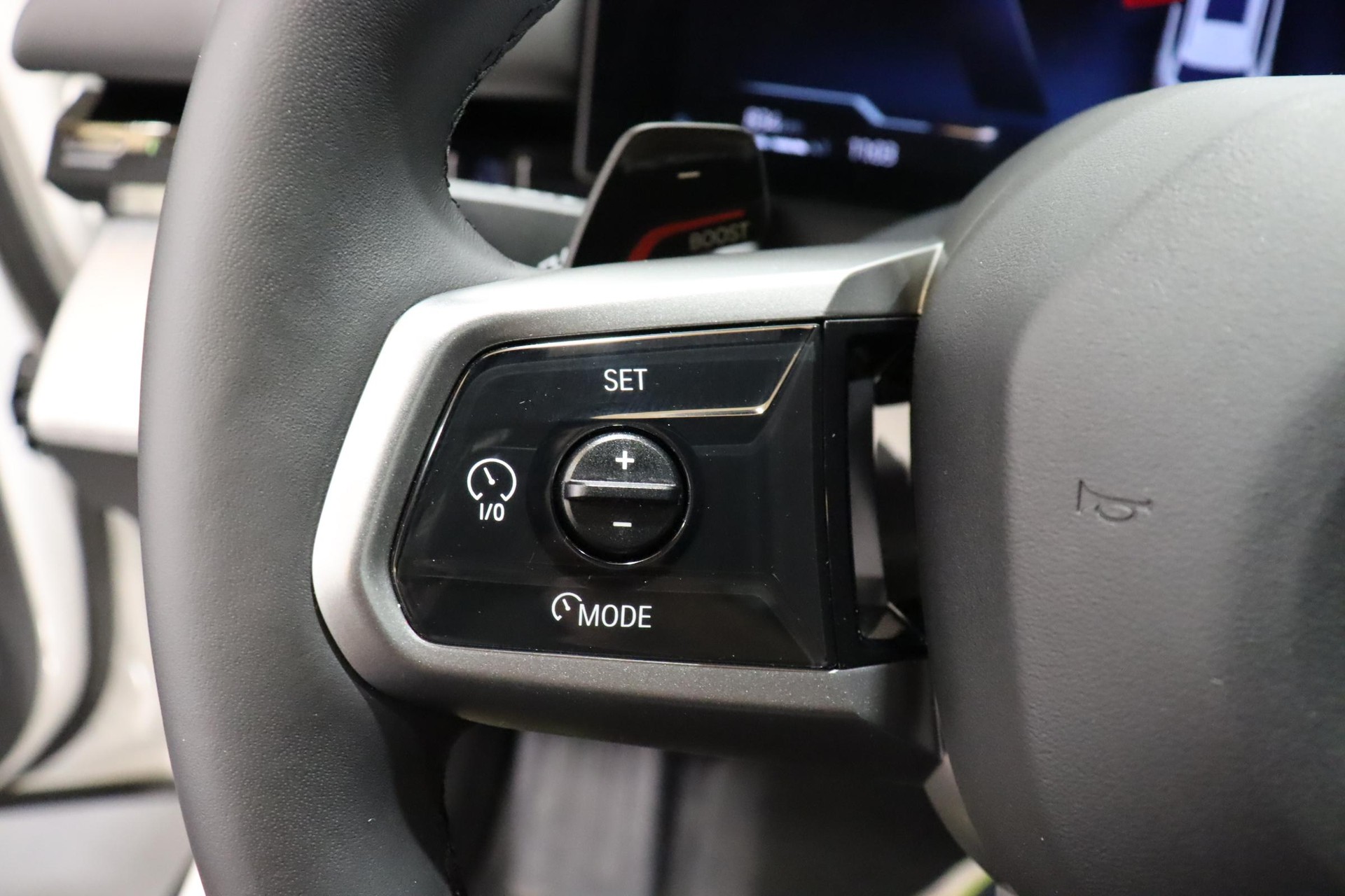 BMW 520d xDrive Touring-image-16