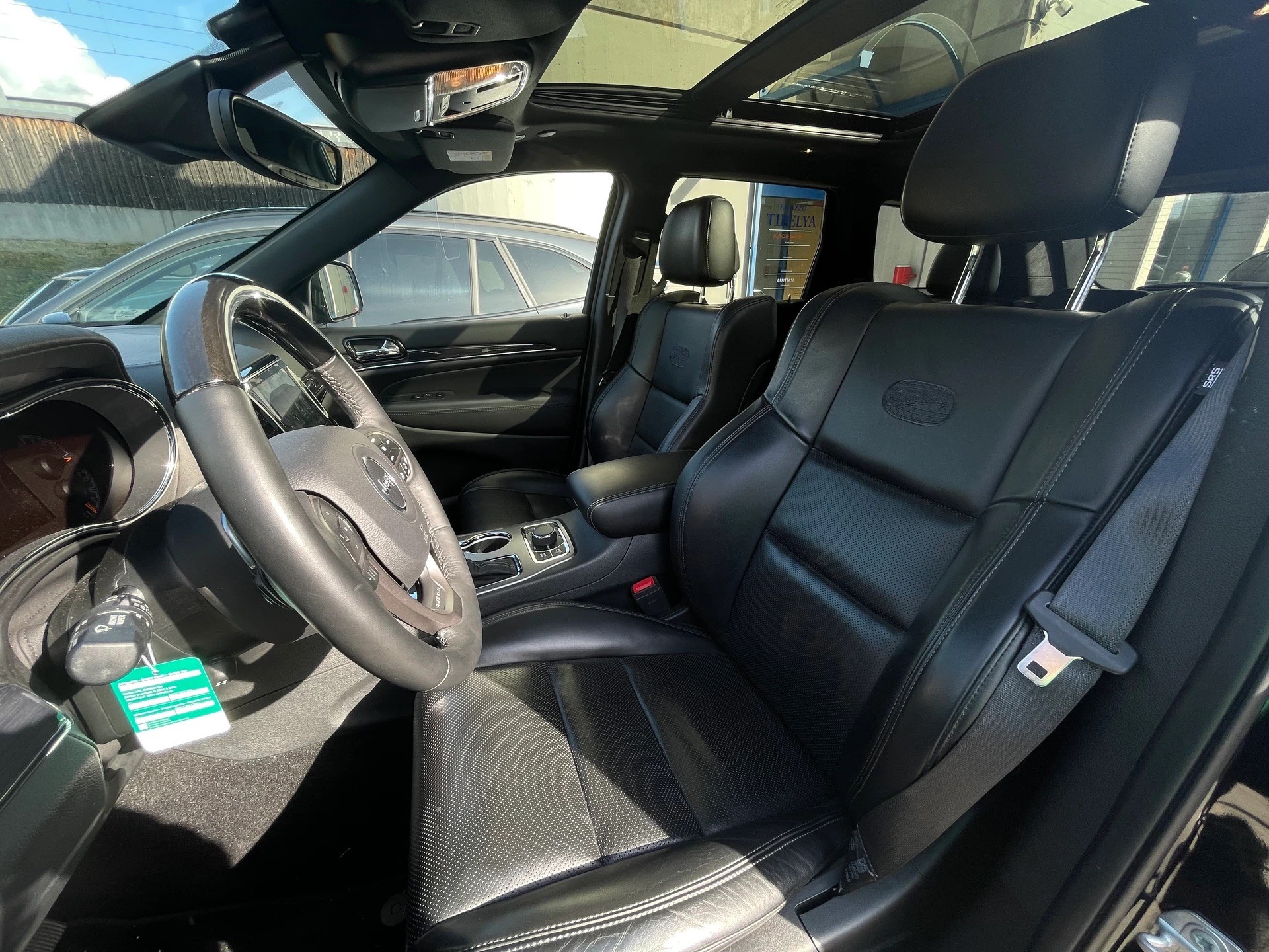 JEEP Grand Cherokee 3.0 CRD Overland Automatic-image-8