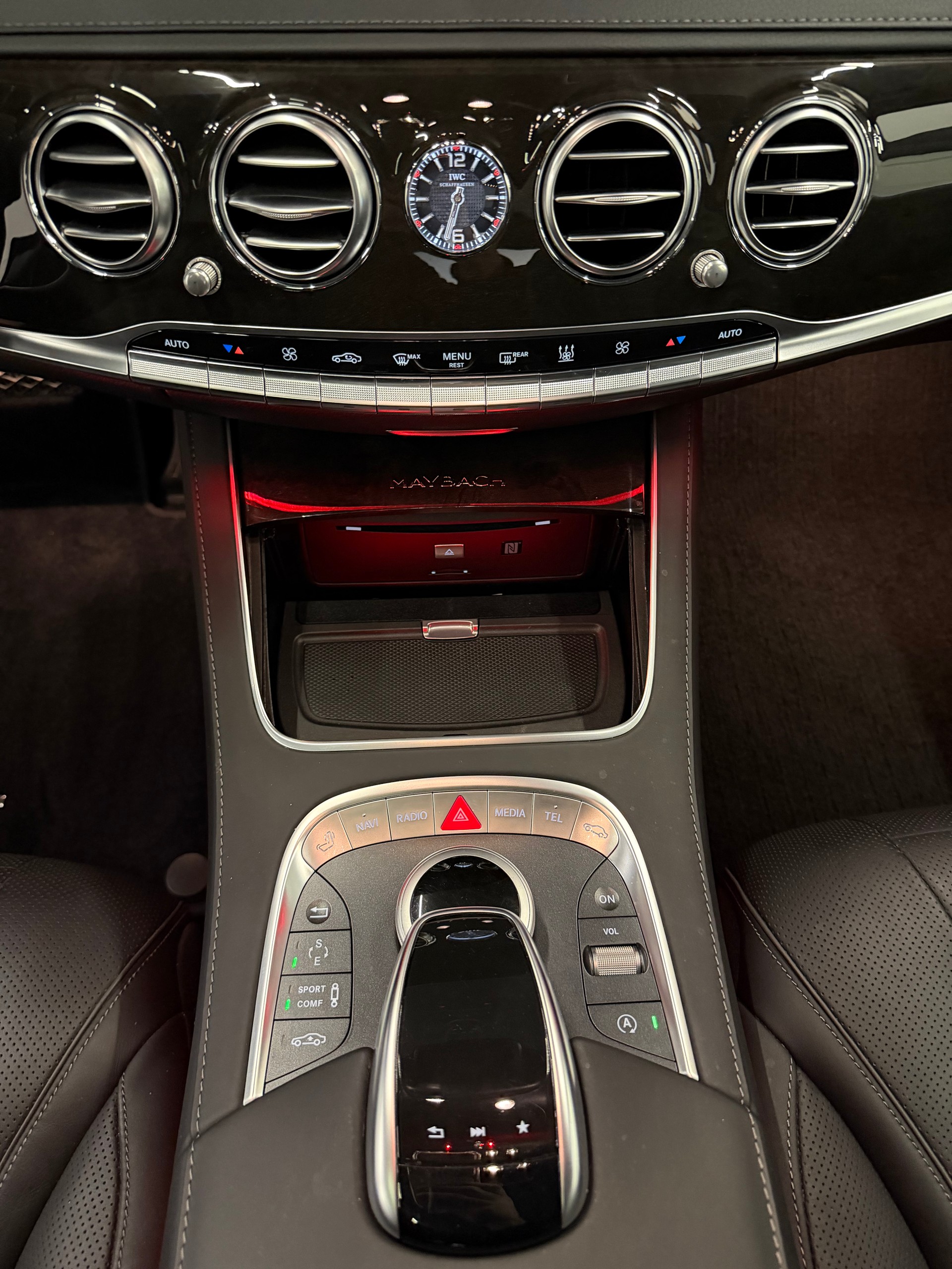 MERCEDES-BENZ S 500 Maybach 4Matic 9G-Tronic-image-20