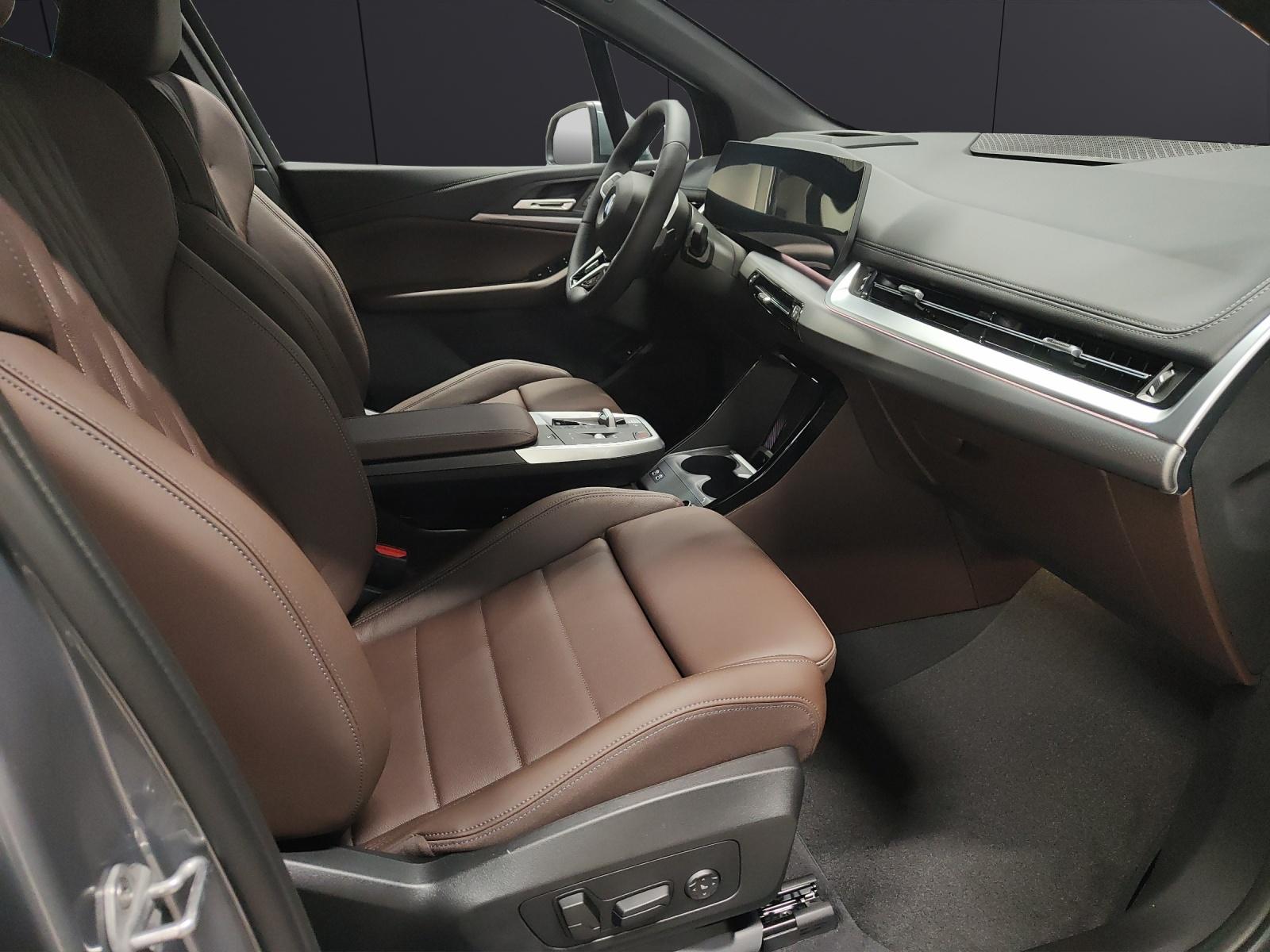 BMW 223d xDrive Active Tourer-image-7