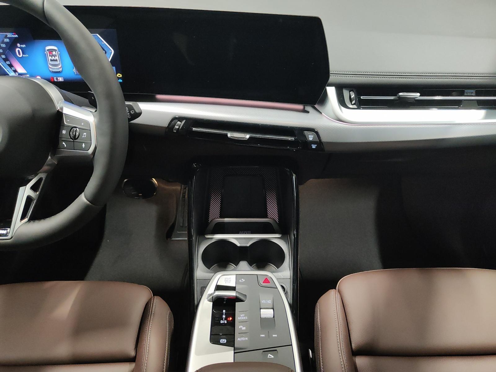 BMW 223d xDrive Active Tourer-image-14