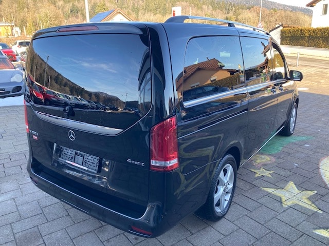 MERCEDES-BENZ V 250 d kompakt Avantgarde 4Matic 9G-Tronic-image-2
