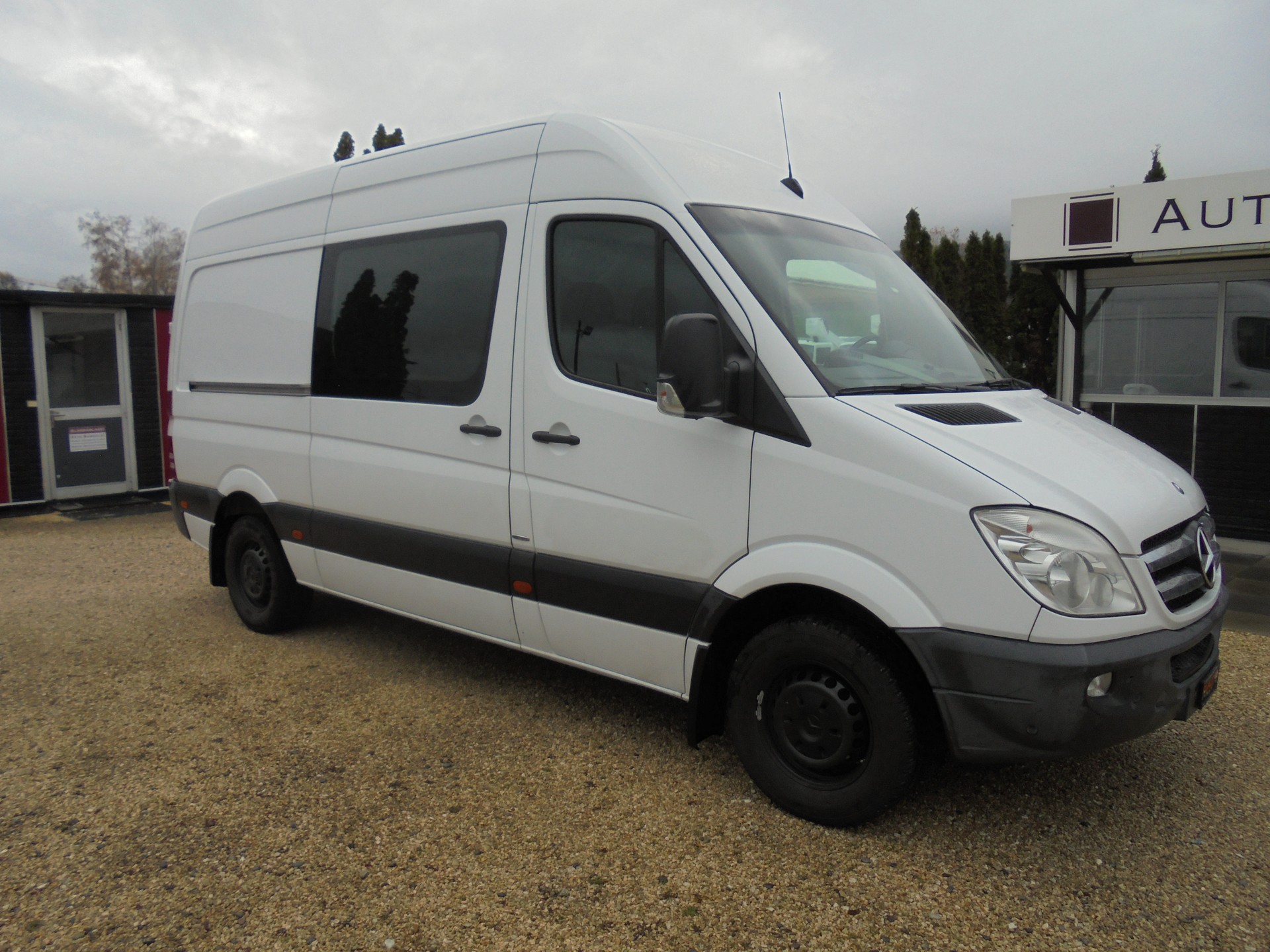 MERCEDES-BENZ Sprinter 316 CDI Standard Automat-image-4