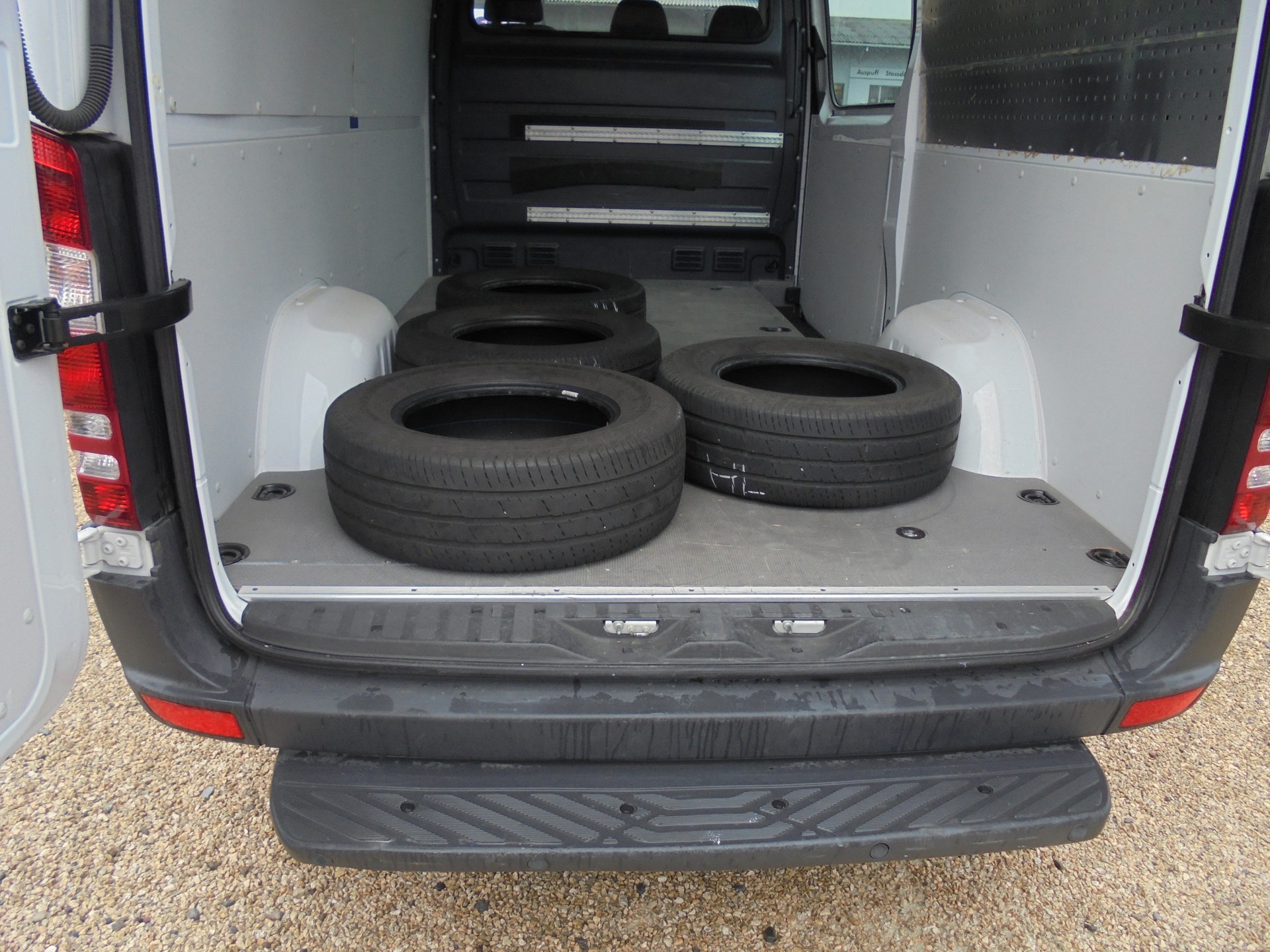 MERCEDES-BENZ Sprinter 316 CDI Standard Automat-image-9