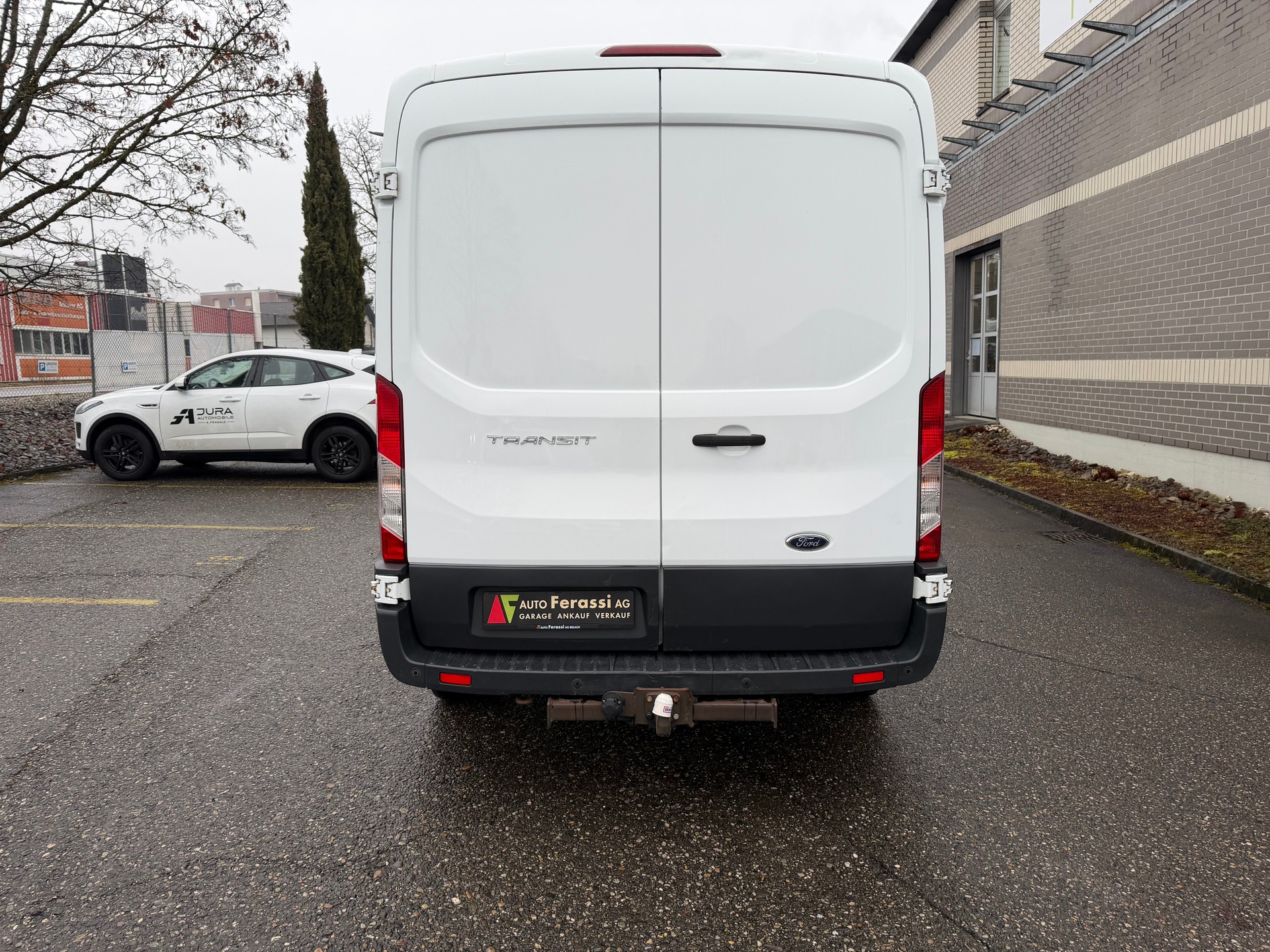 FORD Transit Van 350 L3H2 Ambiente 4WD-image-4