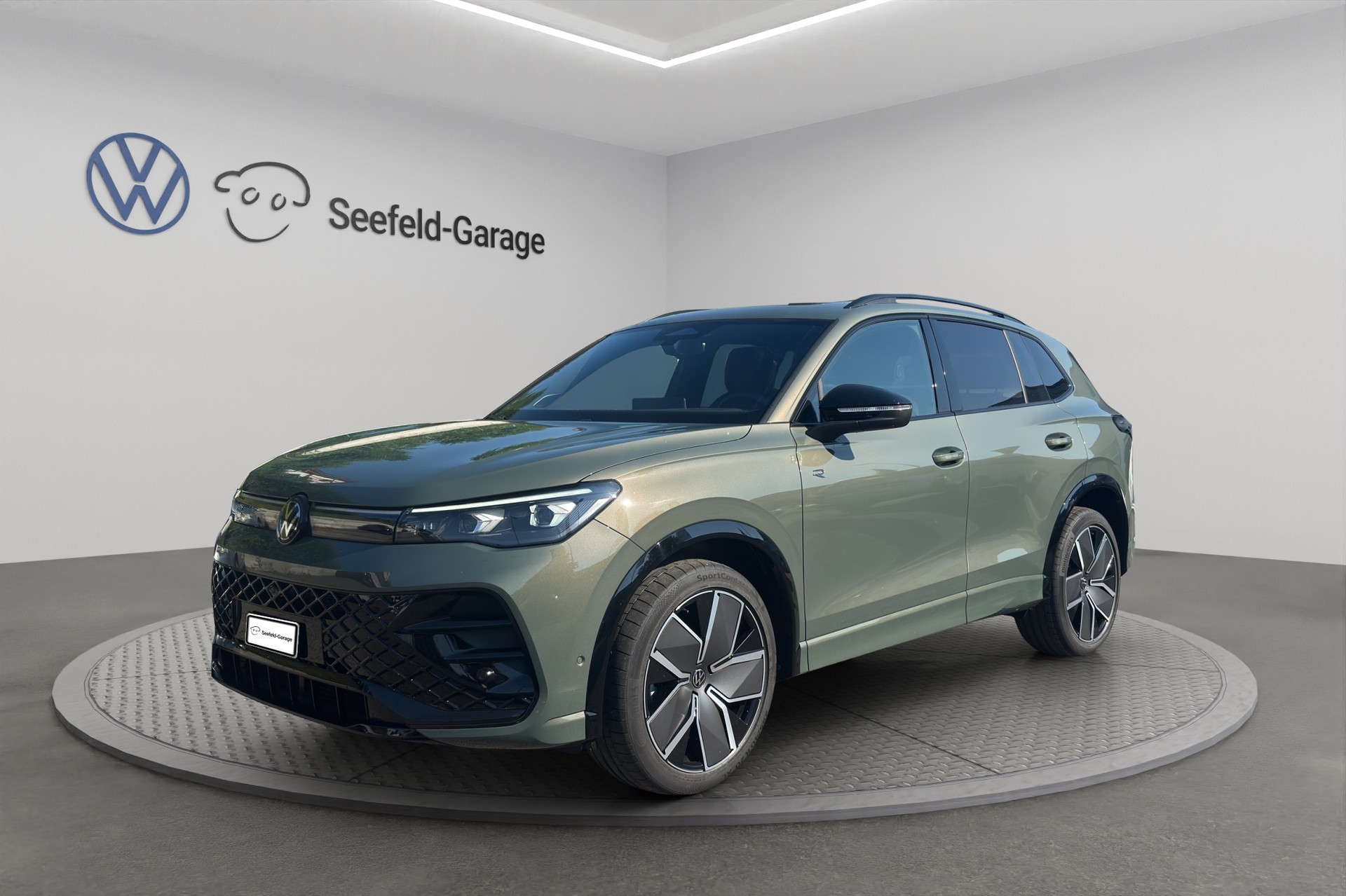 VW Tiguan 2.0 TSI DSG R-Line 4Motion