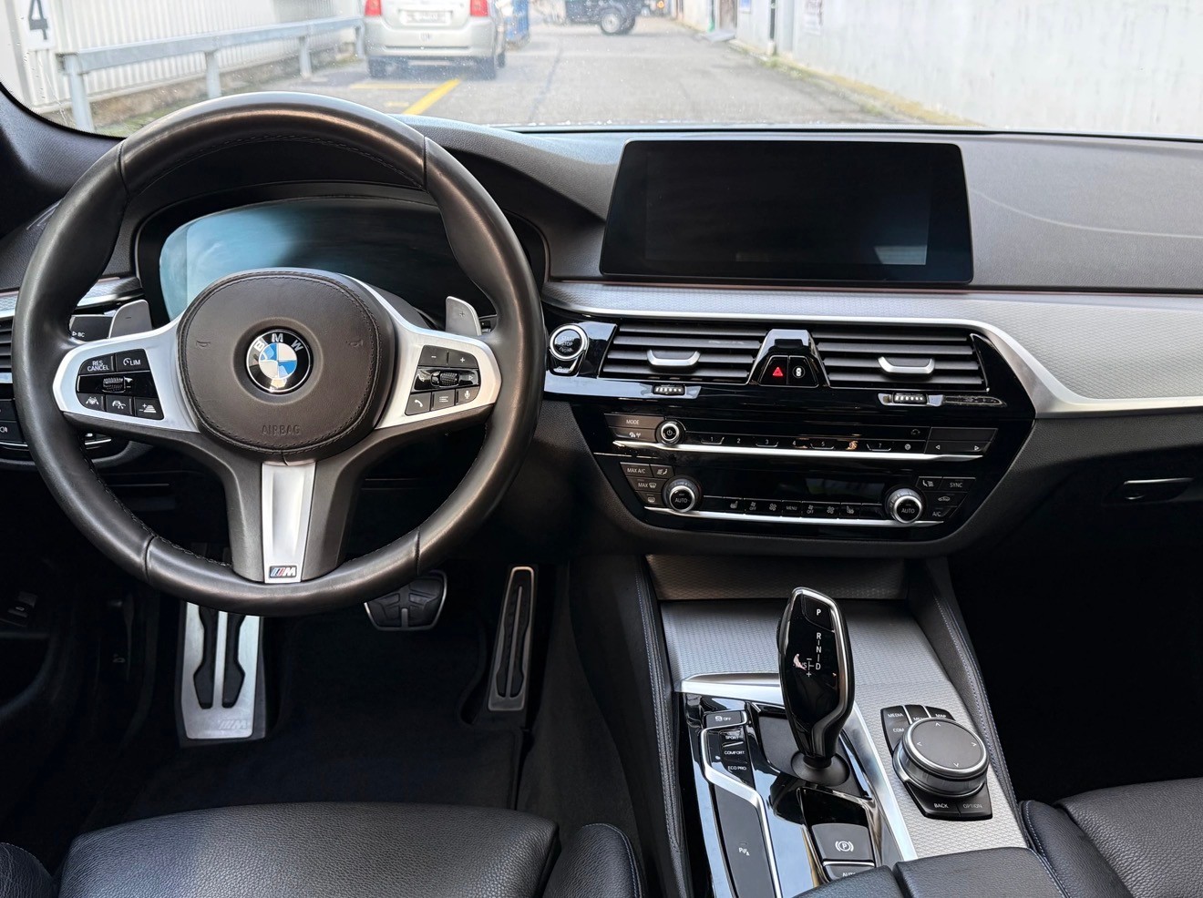BMW 520d Touring Steptronic-image-5