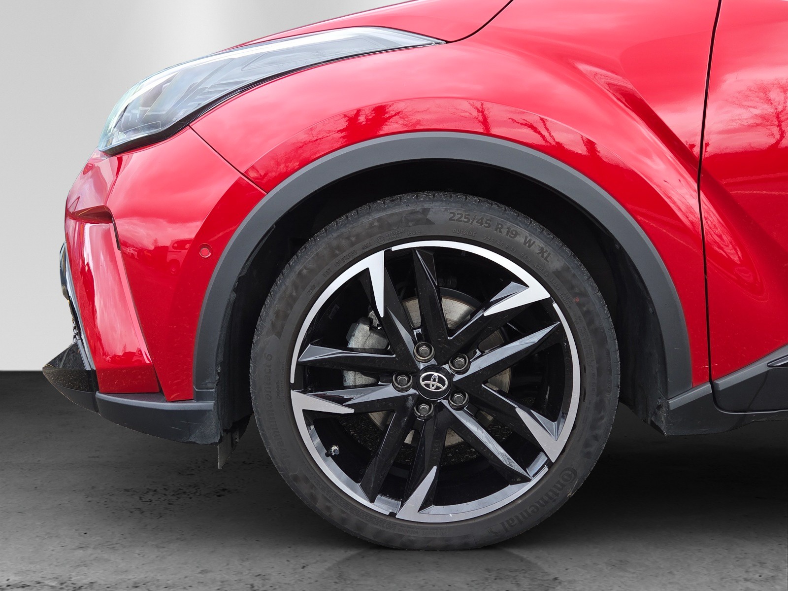 TOYOTA C-HR 2.0 HSD CVT GR Sport-image-8