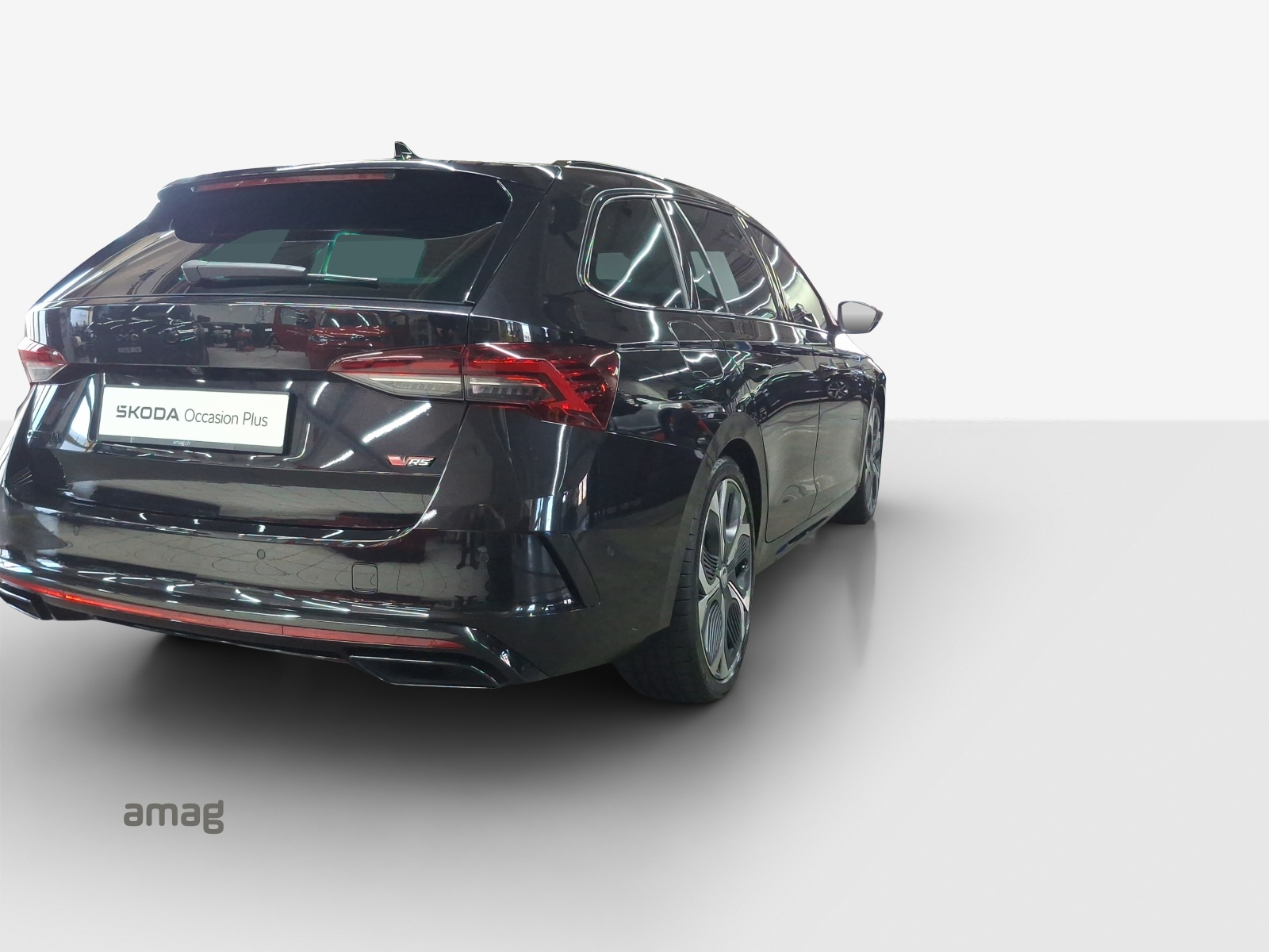 SKODA Octavia Combi 2.0 TSI DSG RS-image-4