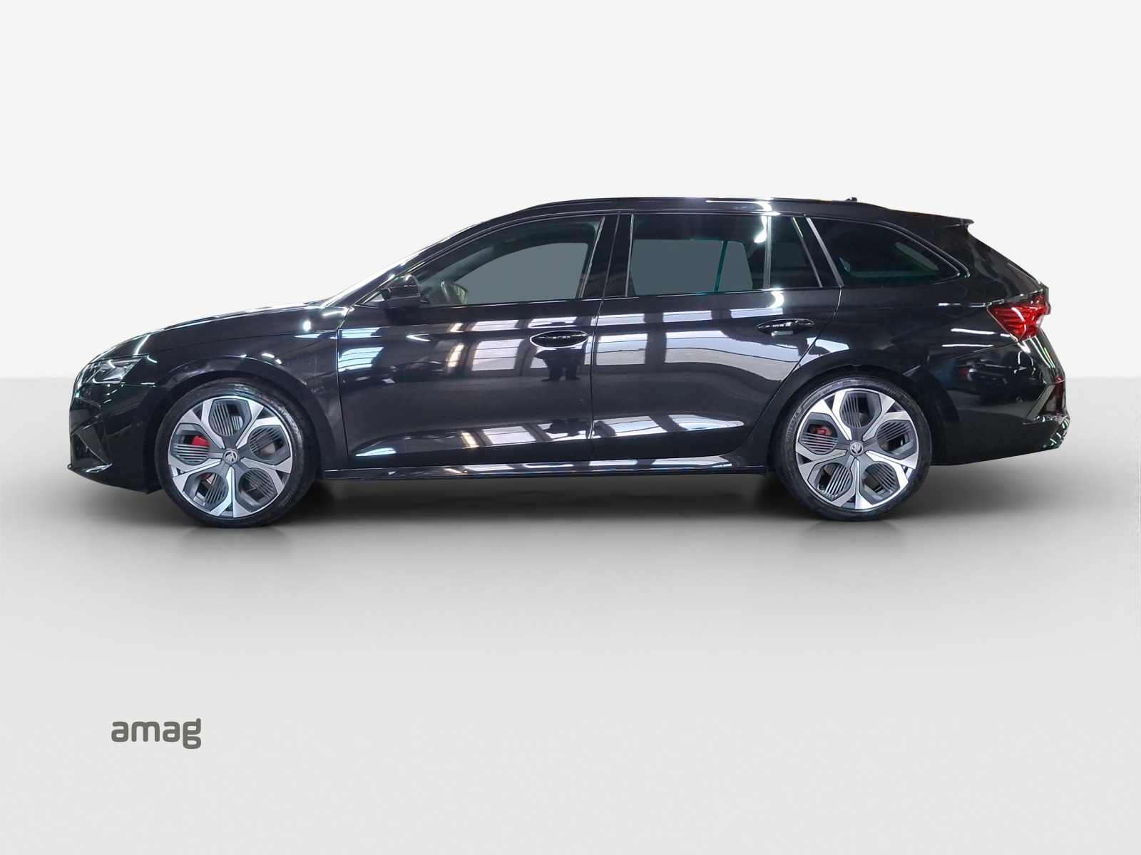 SKODA Octavia Combi 2.0 TSI DSG RS-image-1