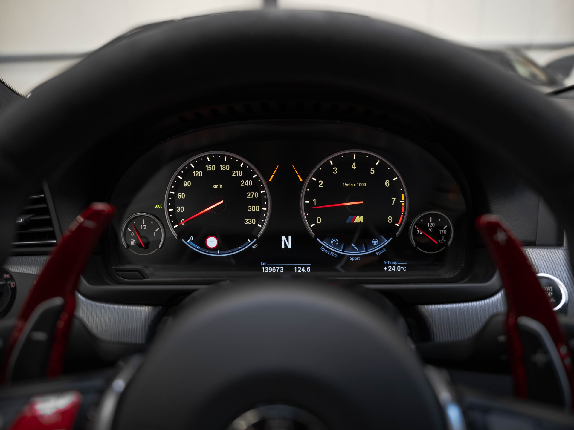 BMW M5 Drivelogic “30 Jahre Edition” 1 of 300-image-27