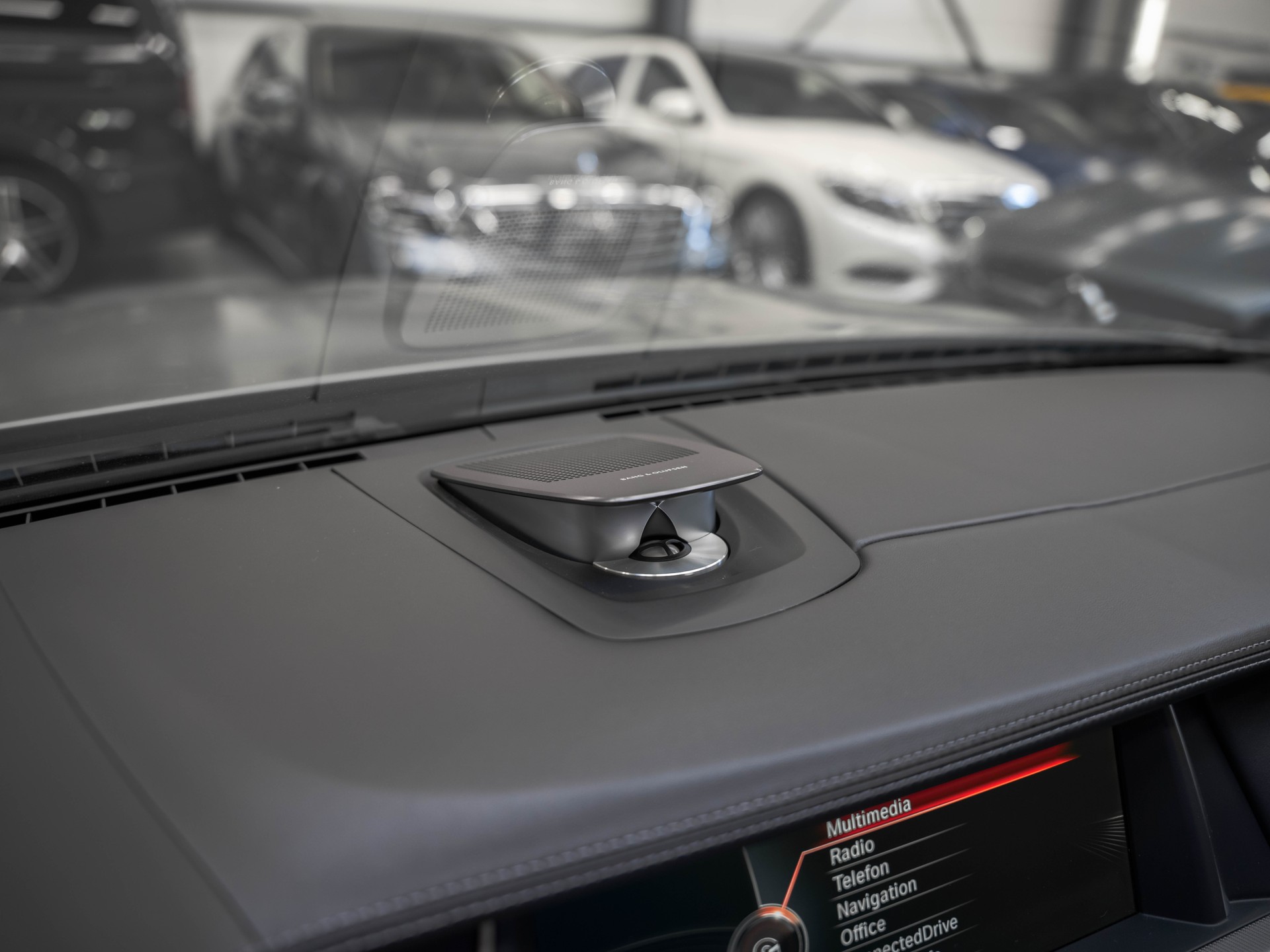 BMW M5 Drivelogic “30 Jahre Edition” 1 of 300-image-29
