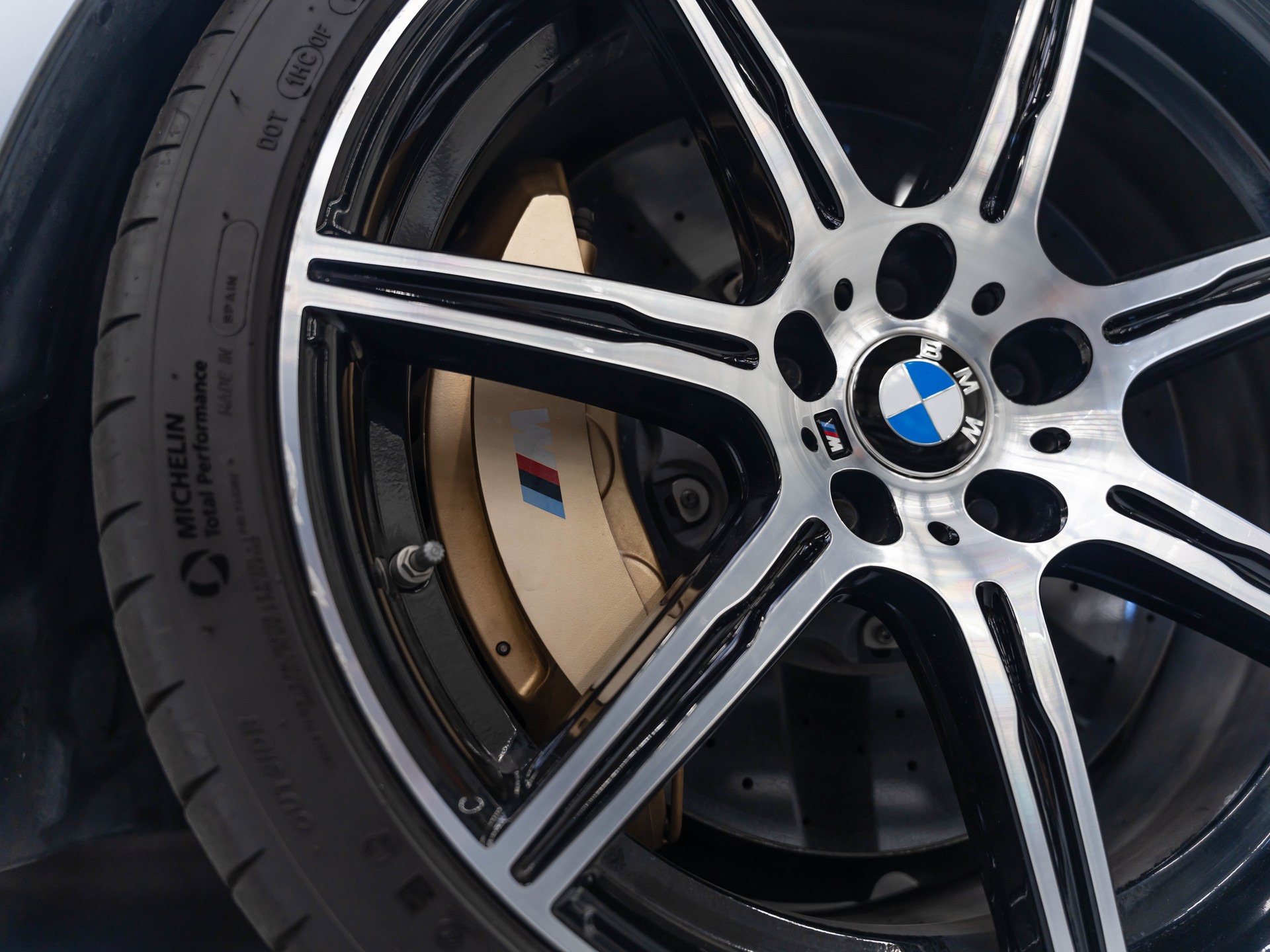 BMW M5 Drivelogic “30 Jahre Edition” 1 of 300-image-18