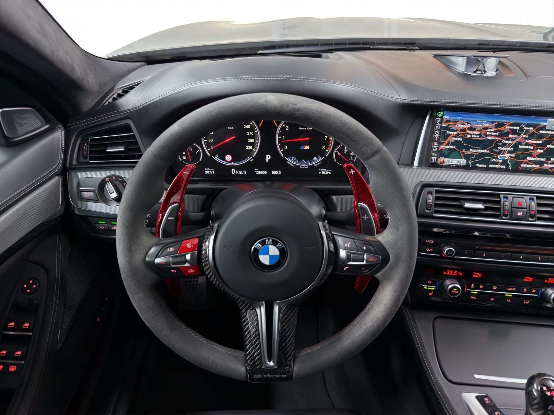 BMW M5 Drivelogic “30 Jahre Edition” 1 of 300-image-10