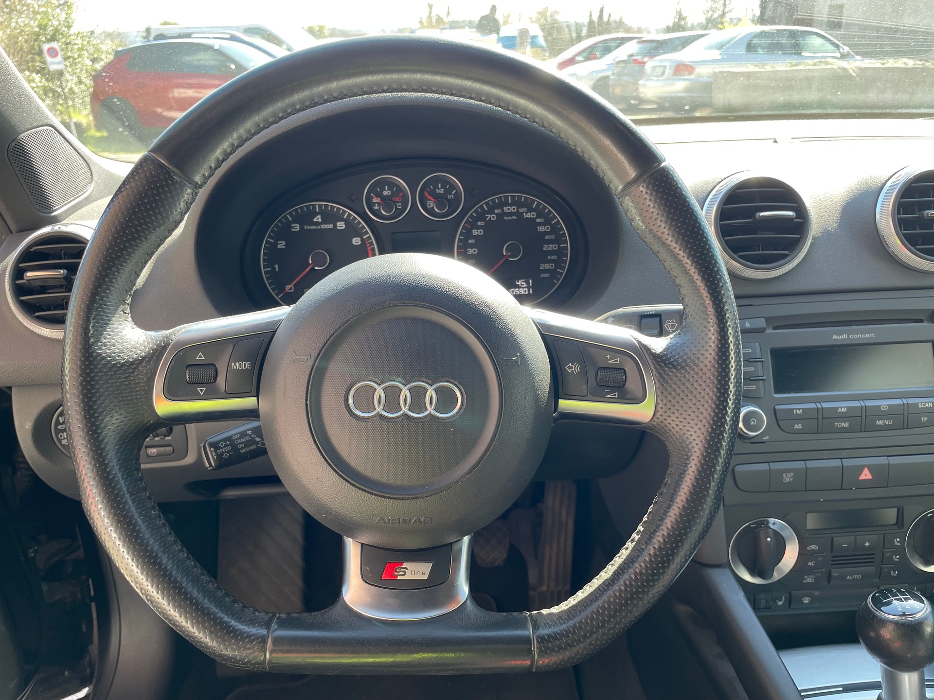 AUDI A3 Cabriolet 2.0 TFSI Attraction S-Line-image-2