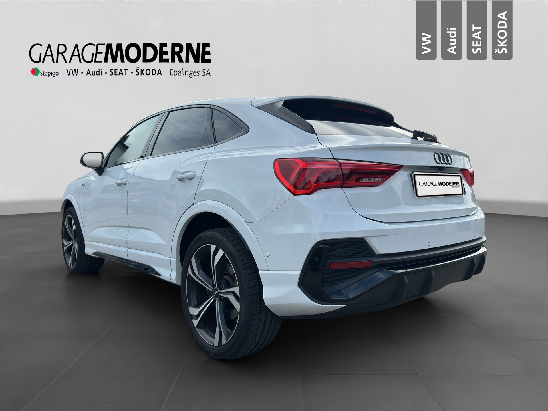 AUDI Q3 Sportback 40 TFSI S line quattro S-tronic-image-7
