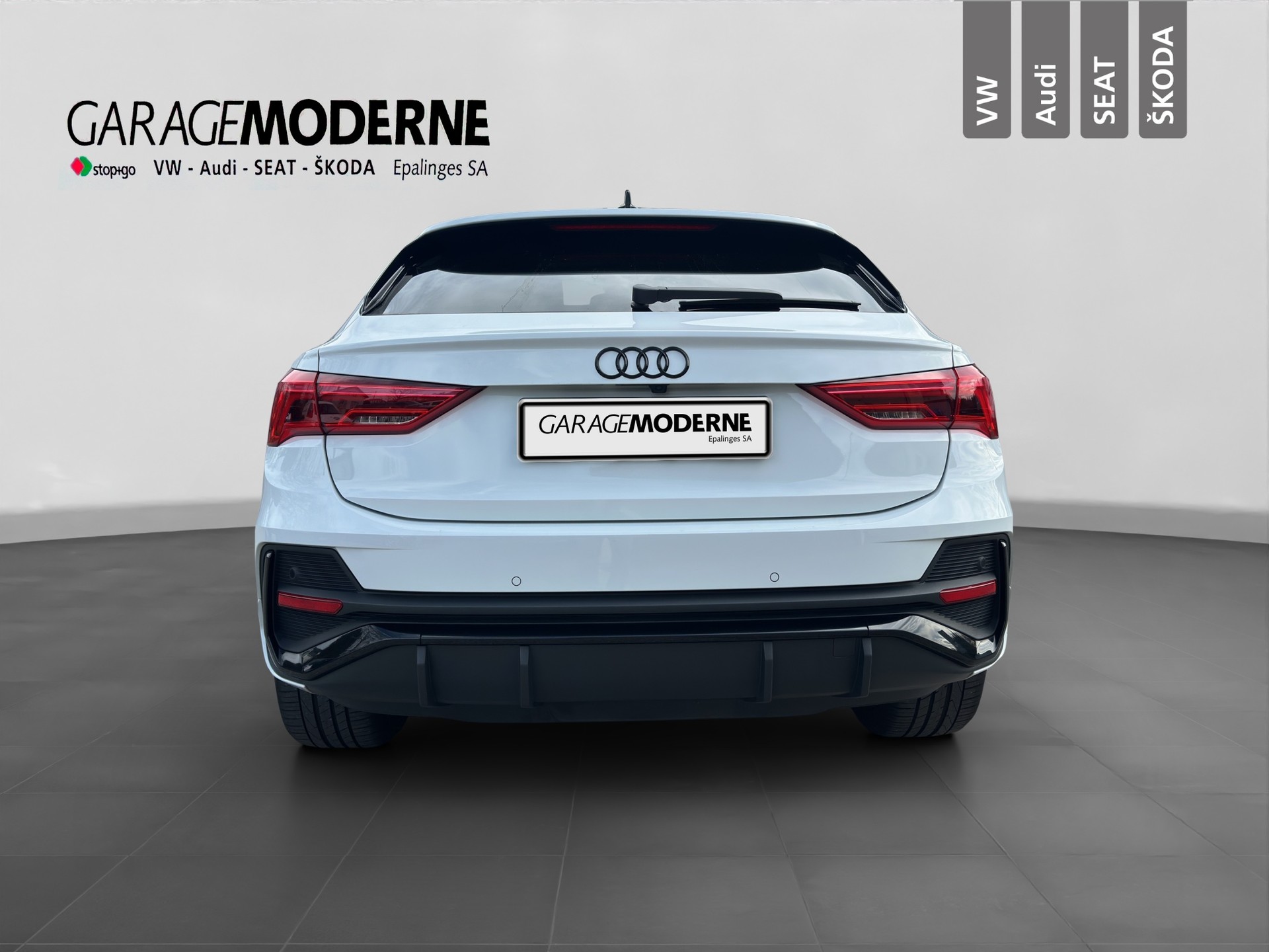 AUDI Q3 Sportback 40 TFSI S line quattro S-tronic-image-3