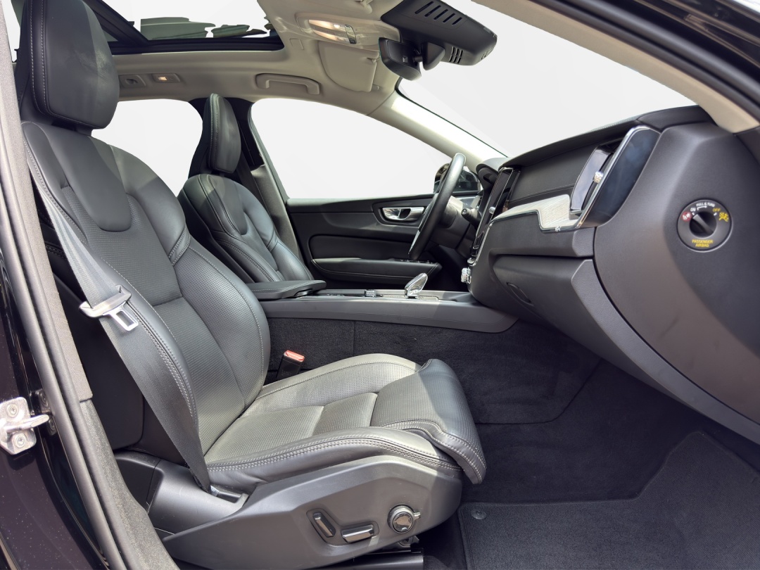 VOLVO XC60 T6 eAWD Inscription Geartronic-image-11