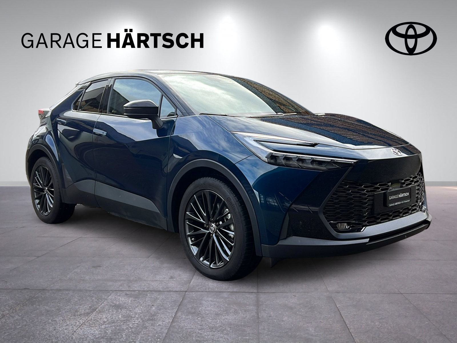 TOYOTA C-HR 2.0 PHEV Style-image-8