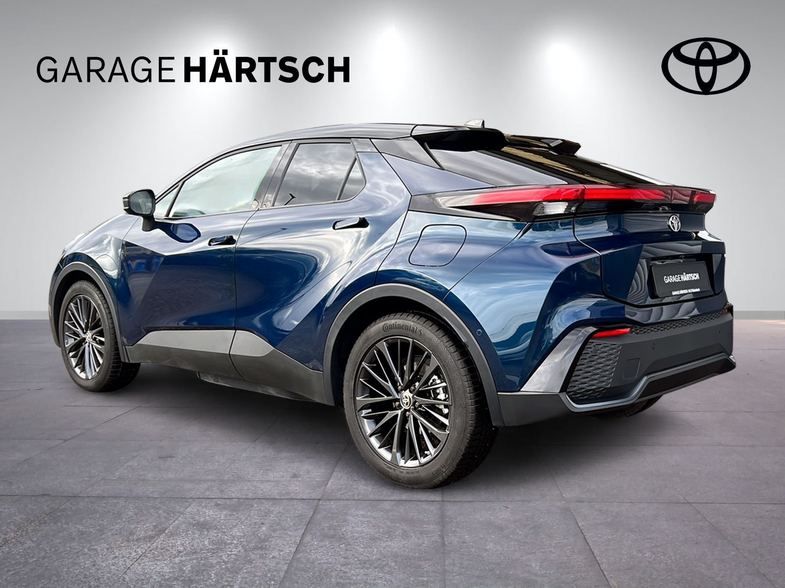 TOYOTA C-HR 2.0 PHEV Style-image-3