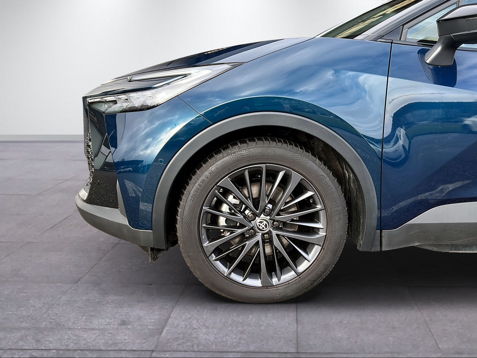 TOYOTA C-HR 2.0 PHEV Style-image-2