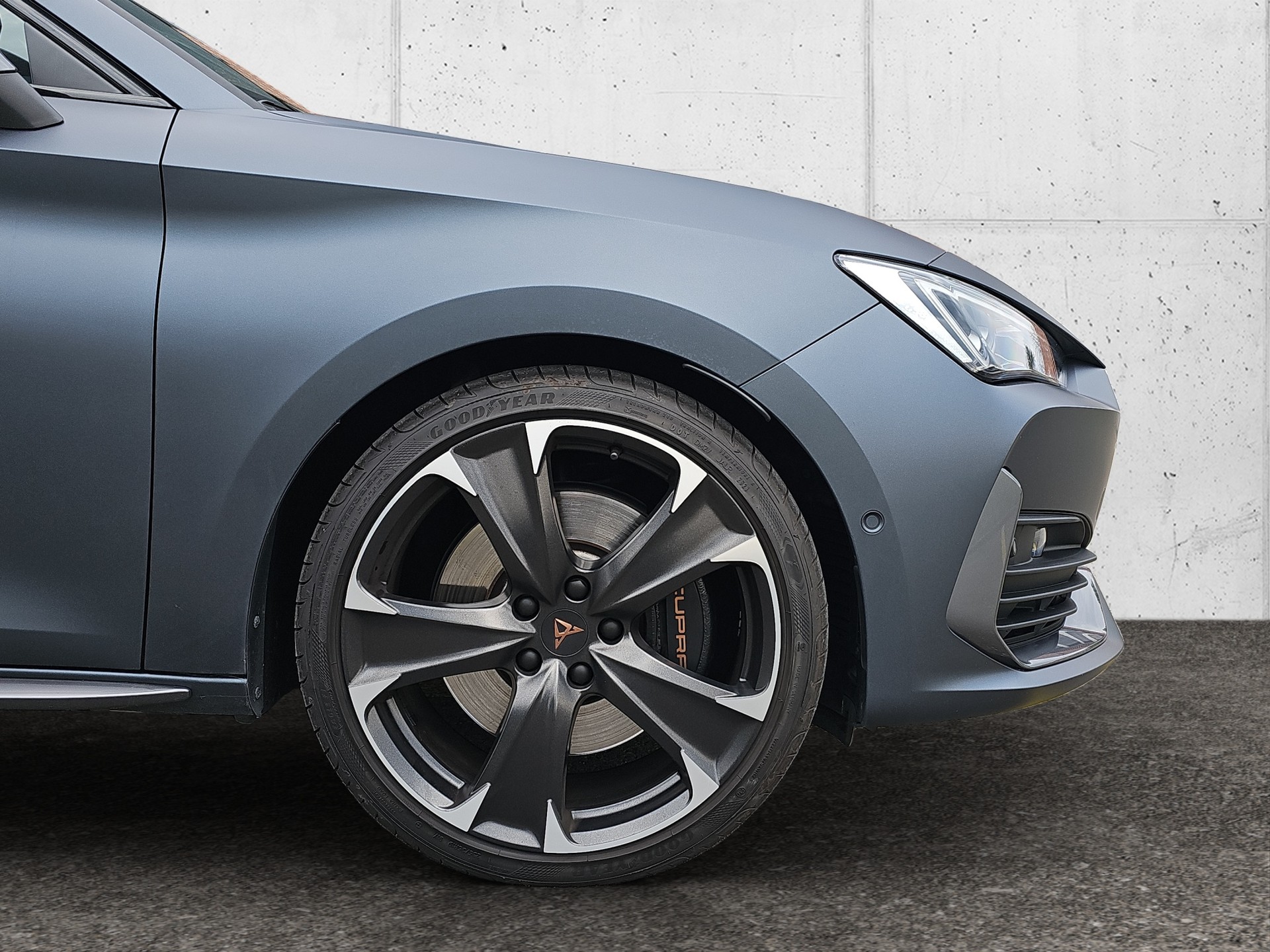 CUPRA LEON VZ 2.0 TSI DSG-image-9