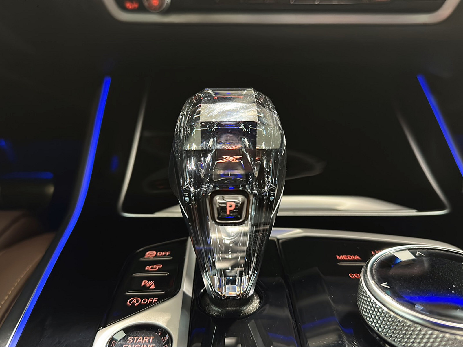BMW X5 xDrive M50d Steptronic-image-23