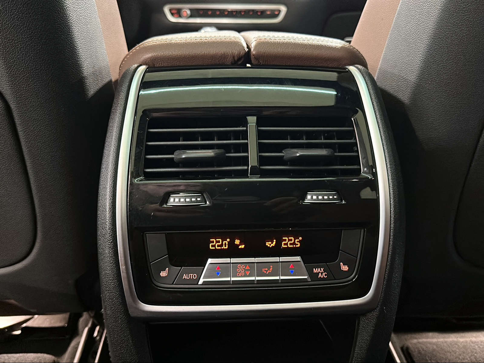 BMW X5 xDrive M50d Steptronic-image-30
