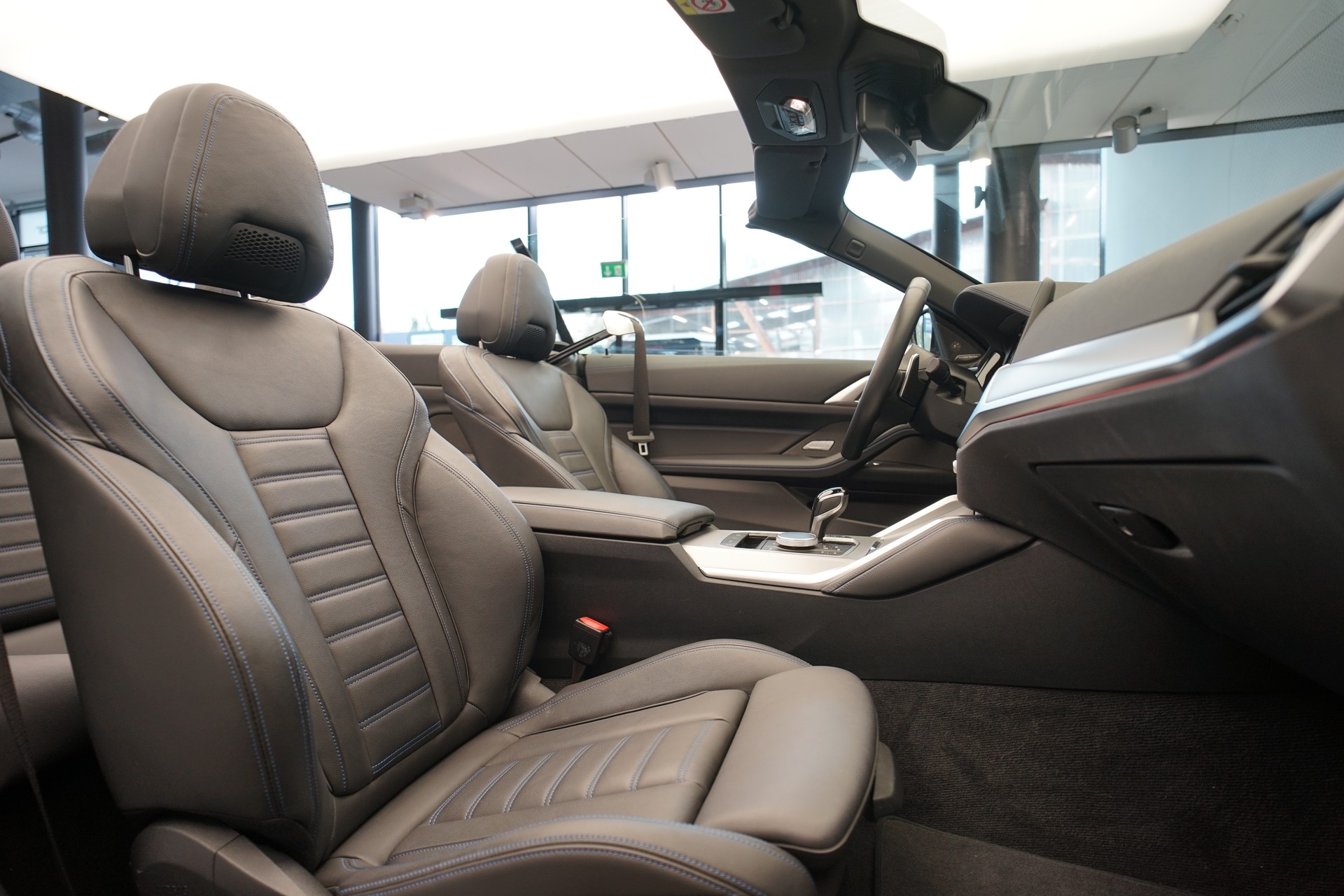 BMW M440i xDrive 48V Cabriolet Steptronic *CH-Fahrzeug*-image-19