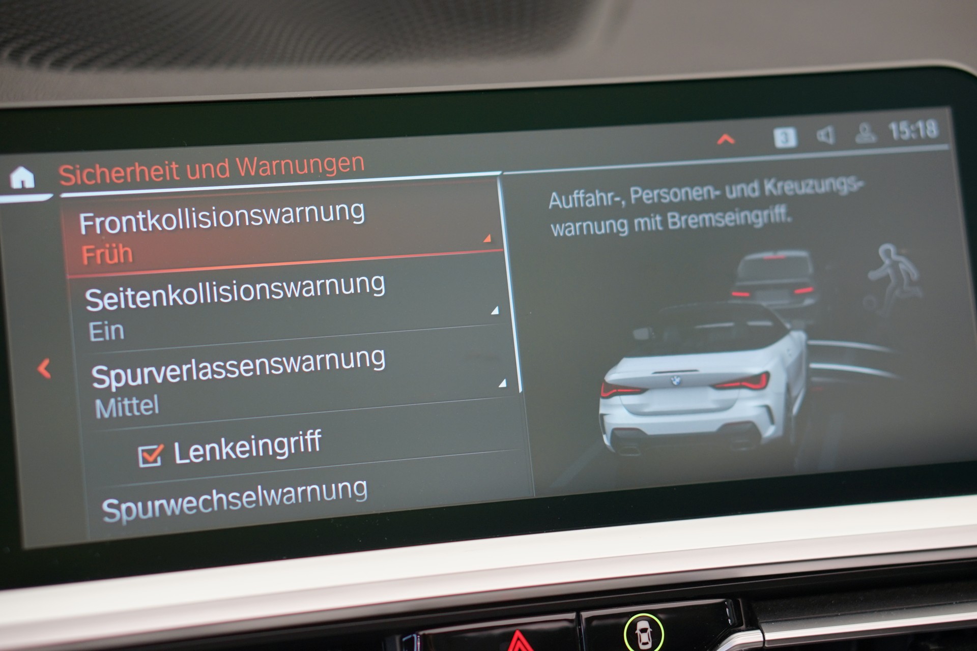 BMW M440i xDrive 48V Cabriolet Steptronic *CH-Fahrzeug*-image-33
