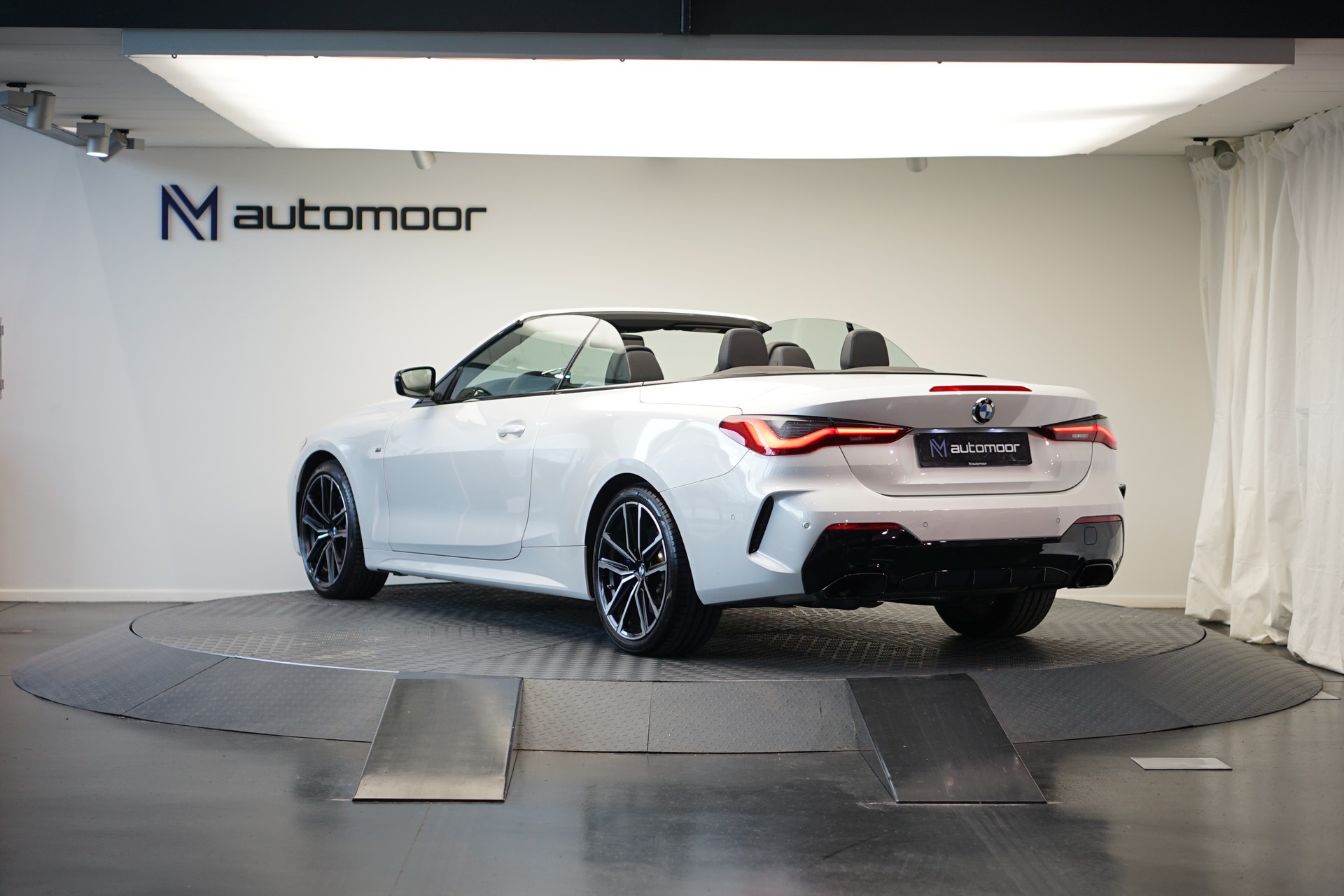 BMW M440i xDrive 48V Cabriolet Steptronic *CH-Fahrzeug*-image-6
