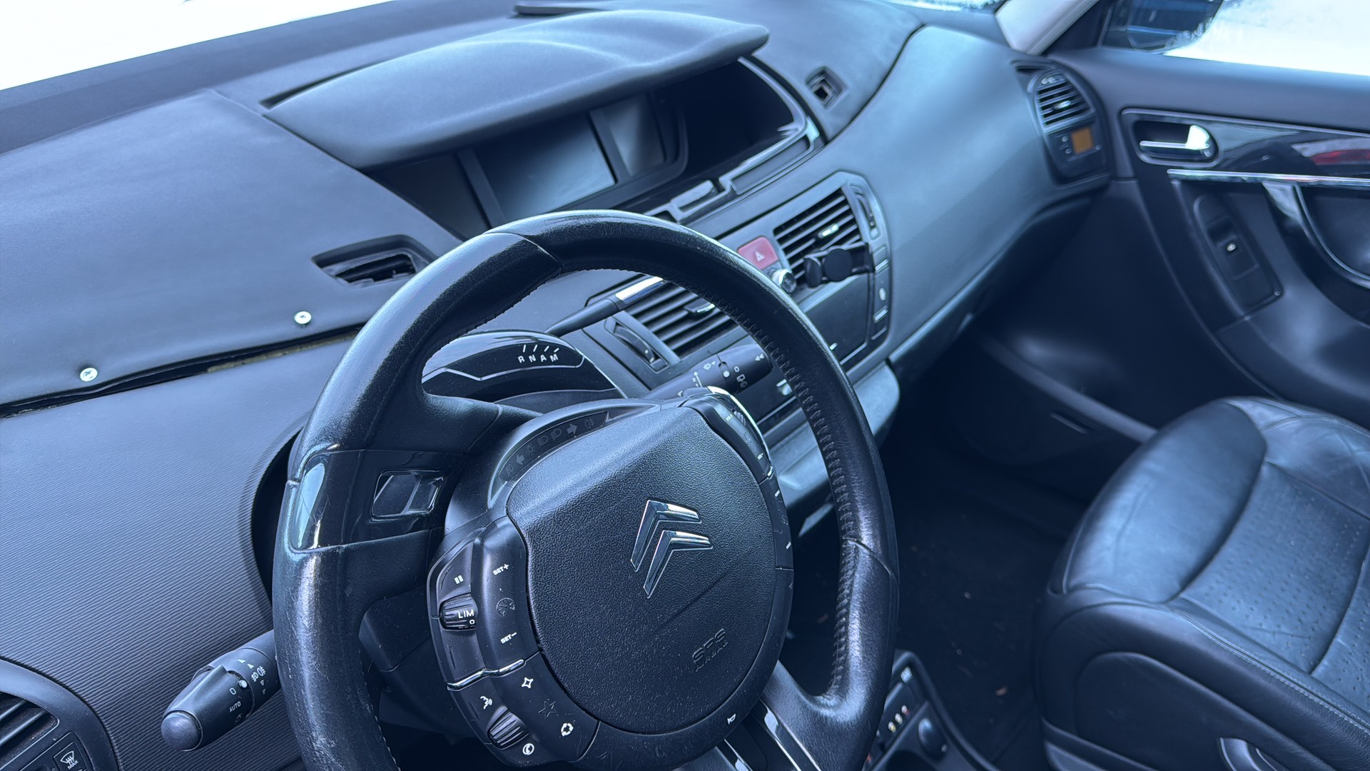 CITROEN Grand C4 Picasso 2.0i 16V SX BMP6-image-2