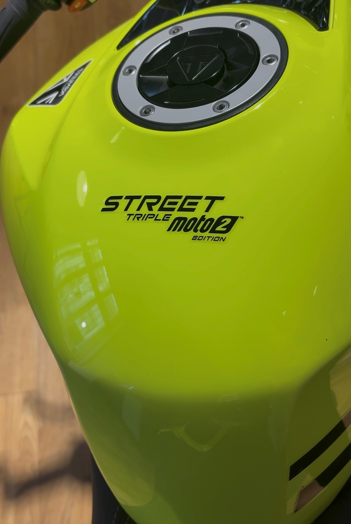 TRIUMPH Street Triple Moto2 765-showroom-element-3