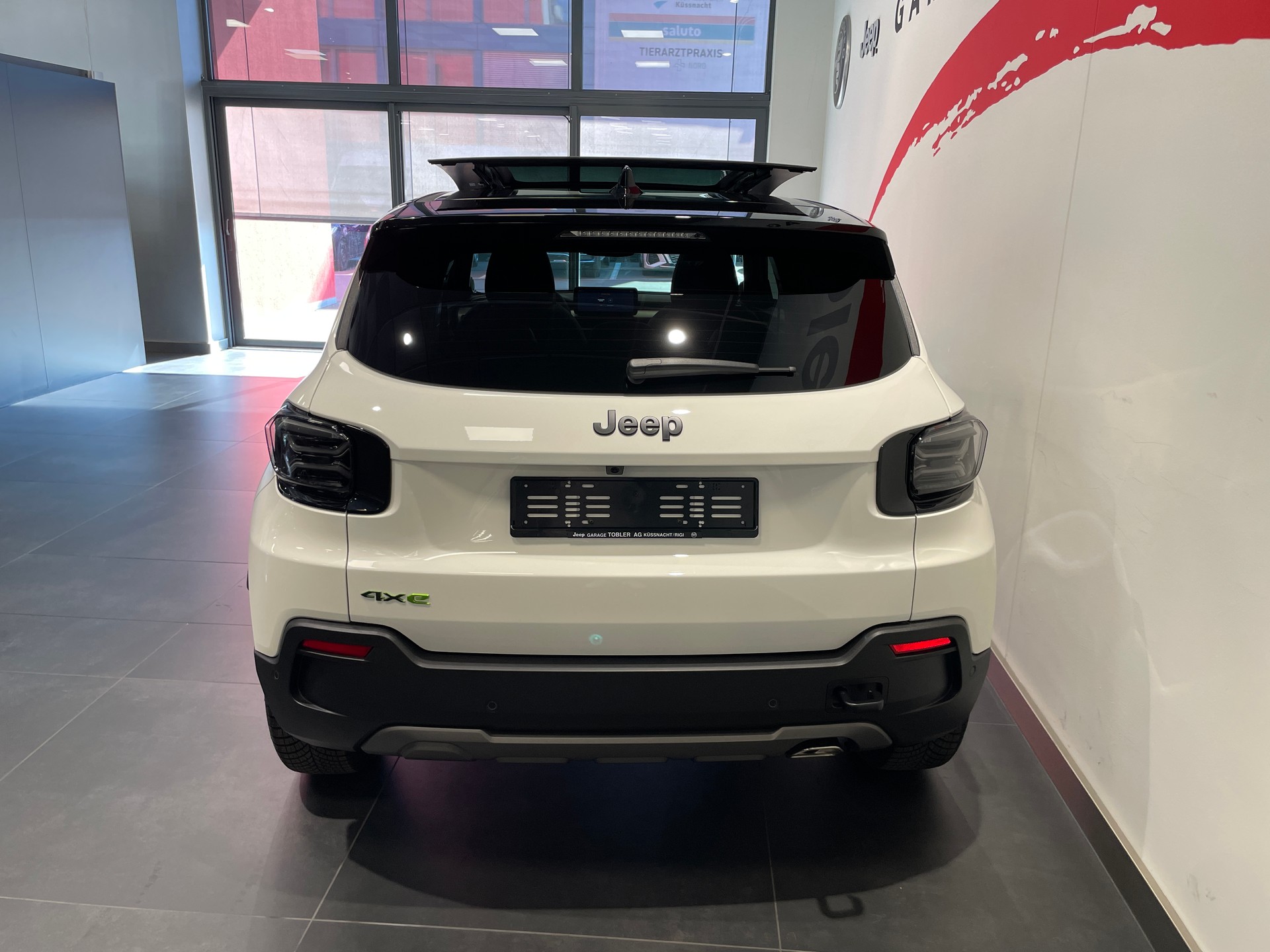 JEEP Avenger 1.2 Turbo MHEV Overland Leather Sky 4xe-image-18