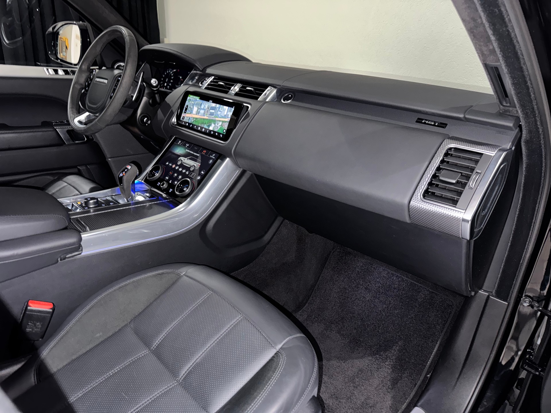 LAND ROVER Range Rover Sport P400 3.0 I6 MHEV HST Automatic | 1.Hand | CH |-image-14