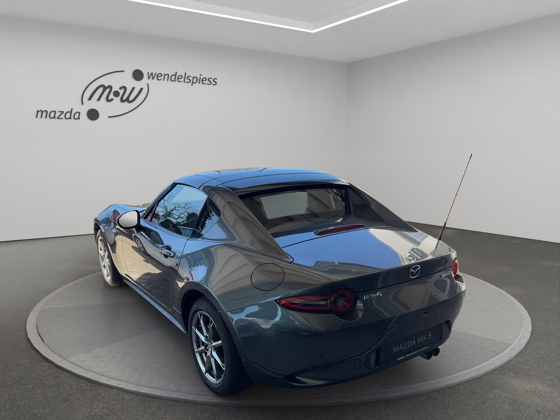 MAZDA MX-5 Skyactiv-G 132 Kazari-showroom-element-2