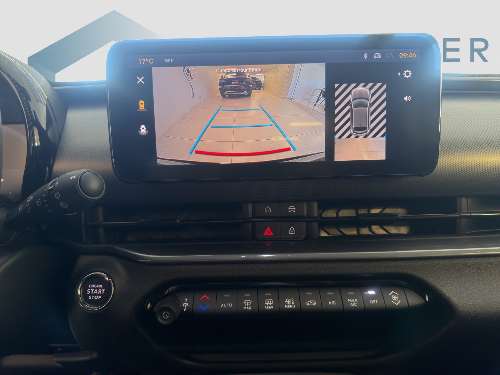 FIAT 600 1.2 Hybrid 145 Sport-image-11