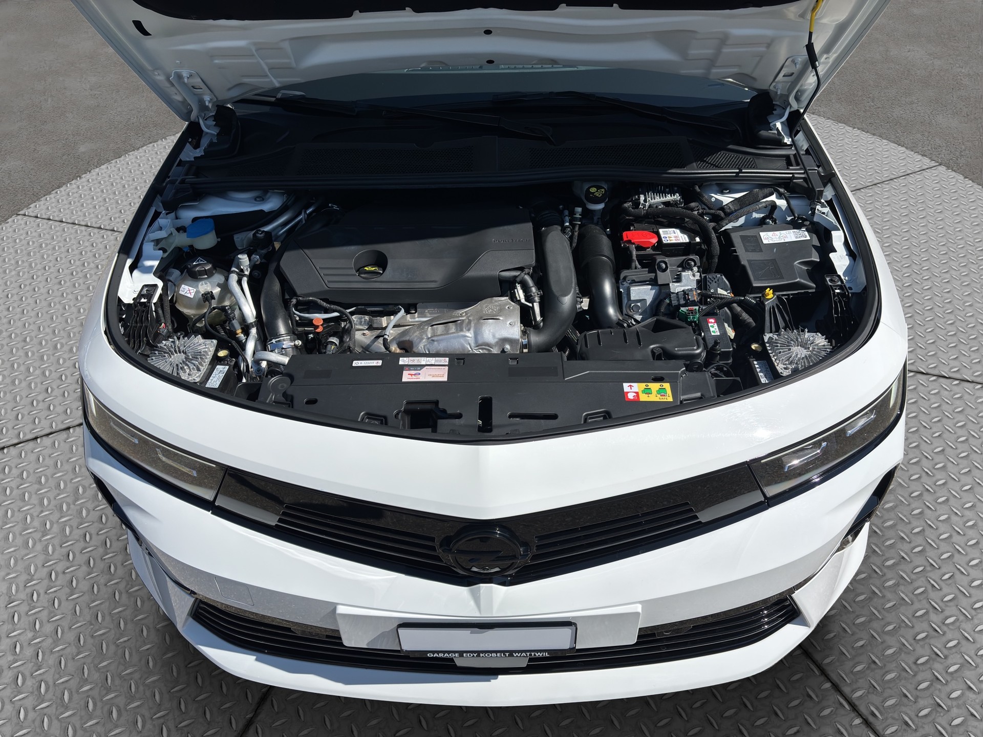 OPEL Astra Sports Tourer 1.6 PHEV Turbo GS A-image-26