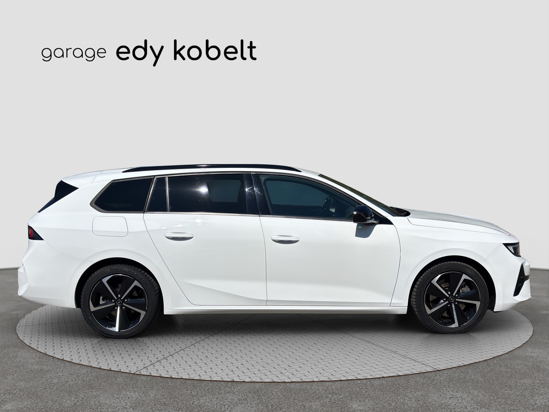 OPEL Astra Sports Tourer 1.6 PHEV Turbo GS A-image-23