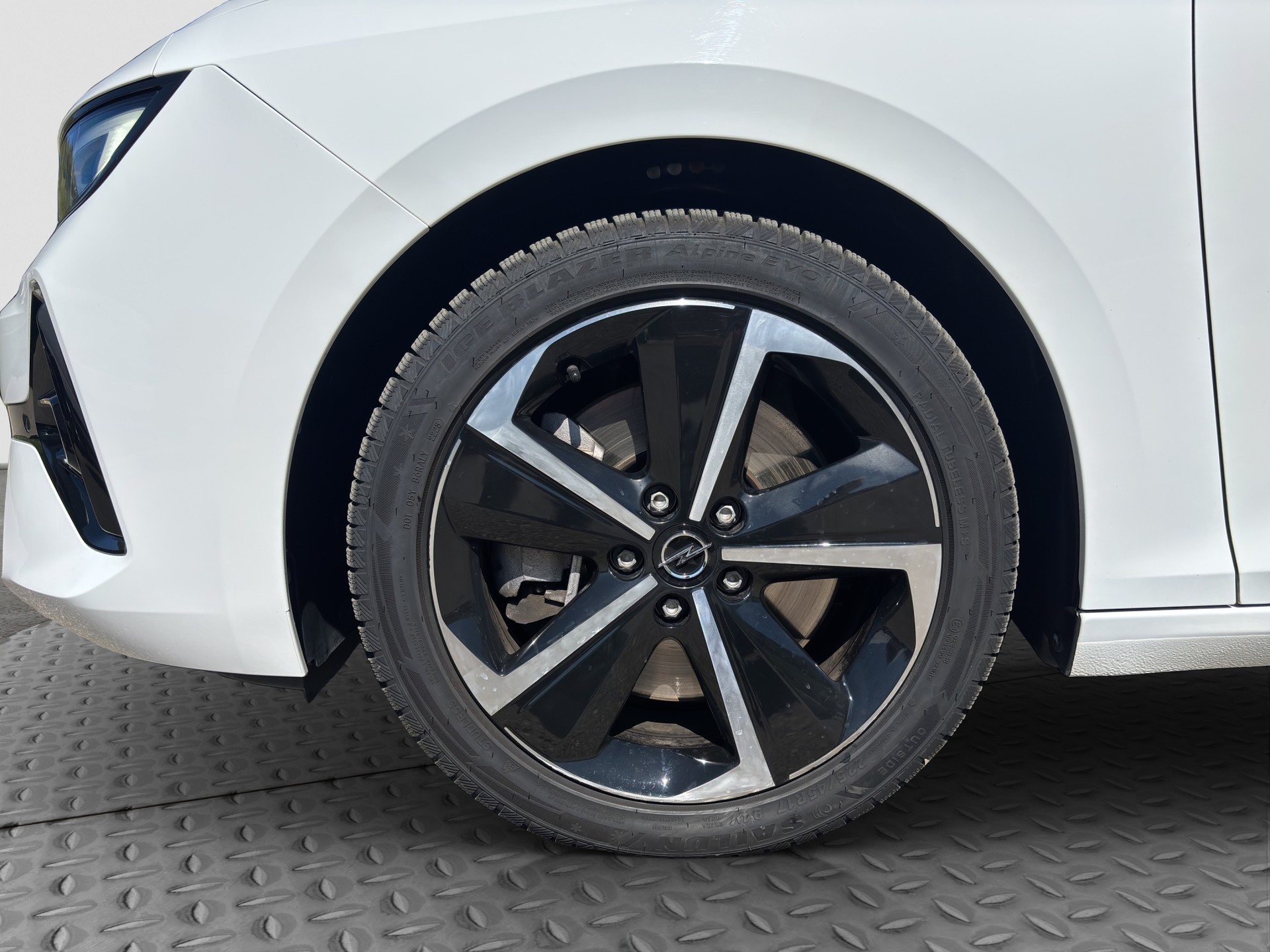 OPEL Astra Sports Tourer 1.6 PHEV Turbo GS A-image-25