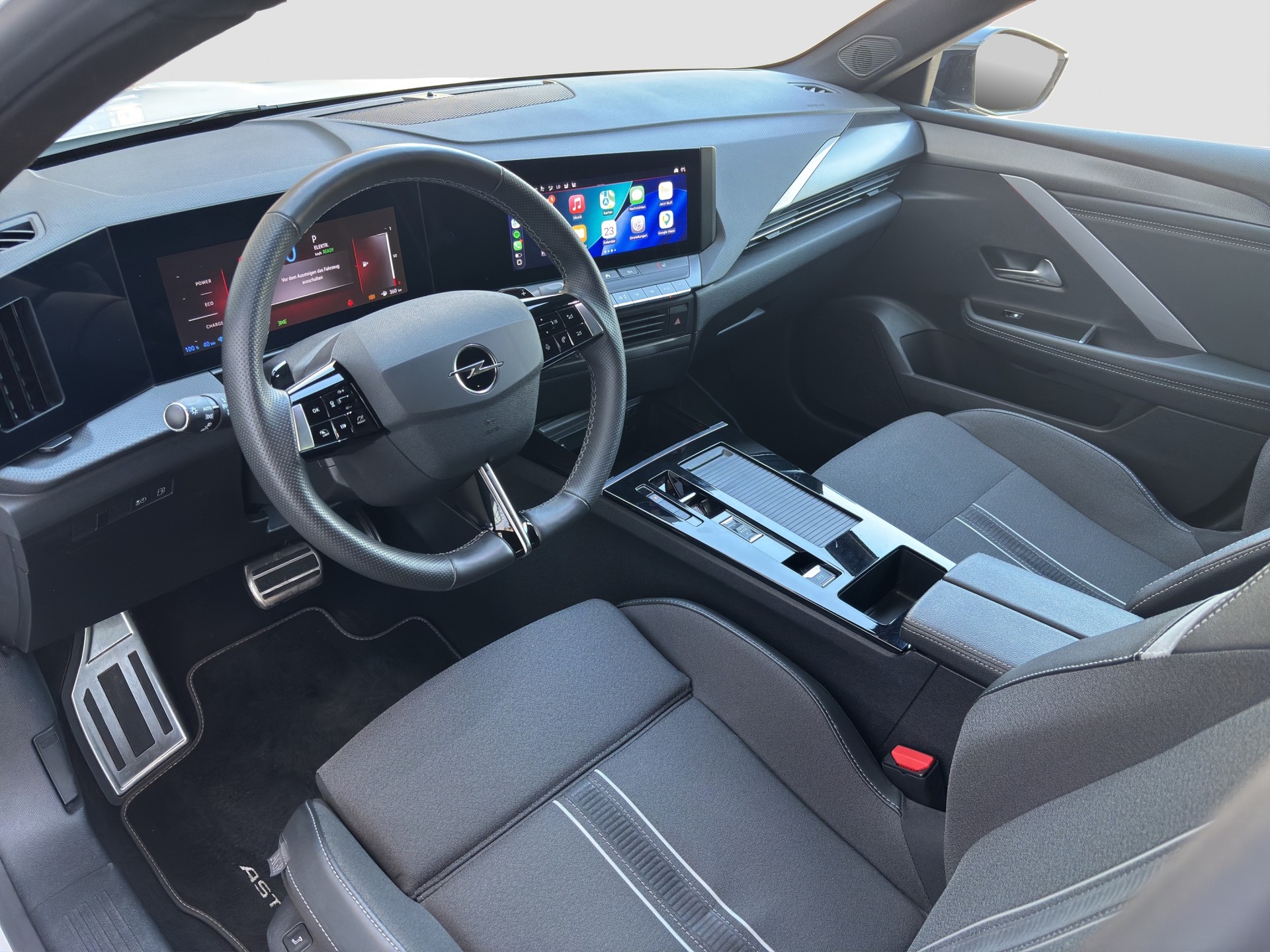 OPEL Astra Sports Tourer 1.6 PHEV Turbo GS A-image-14