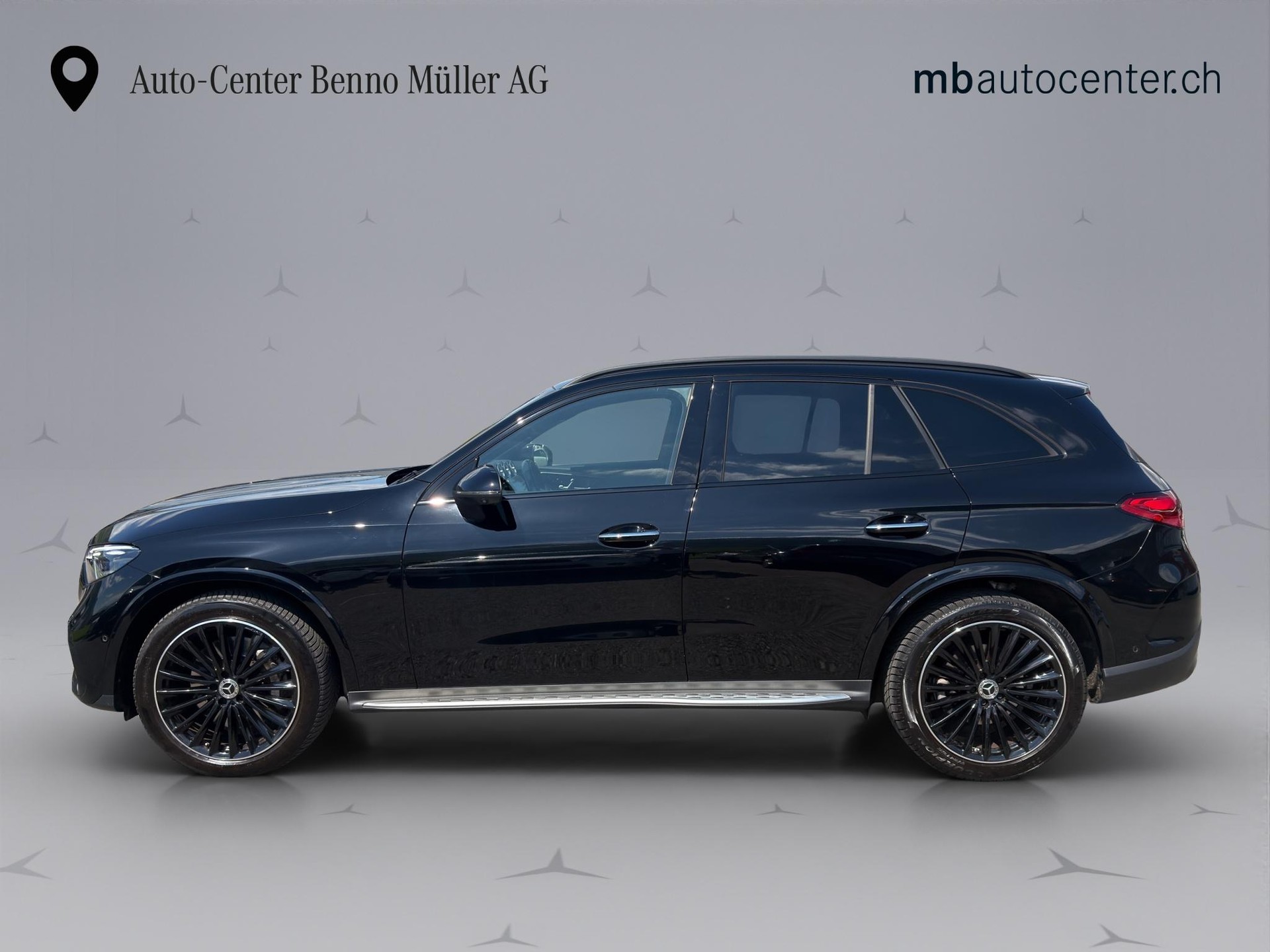 MERCEDES-BENZ GLC 220 d AMG Line 4matic-image-1