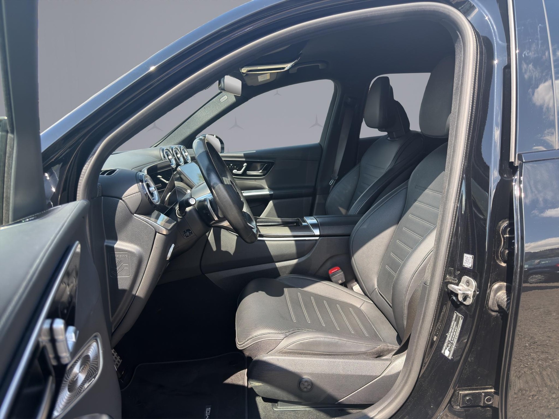 MERCEDES-BENZ GLC 220 d AMG Line 4matic-image-8