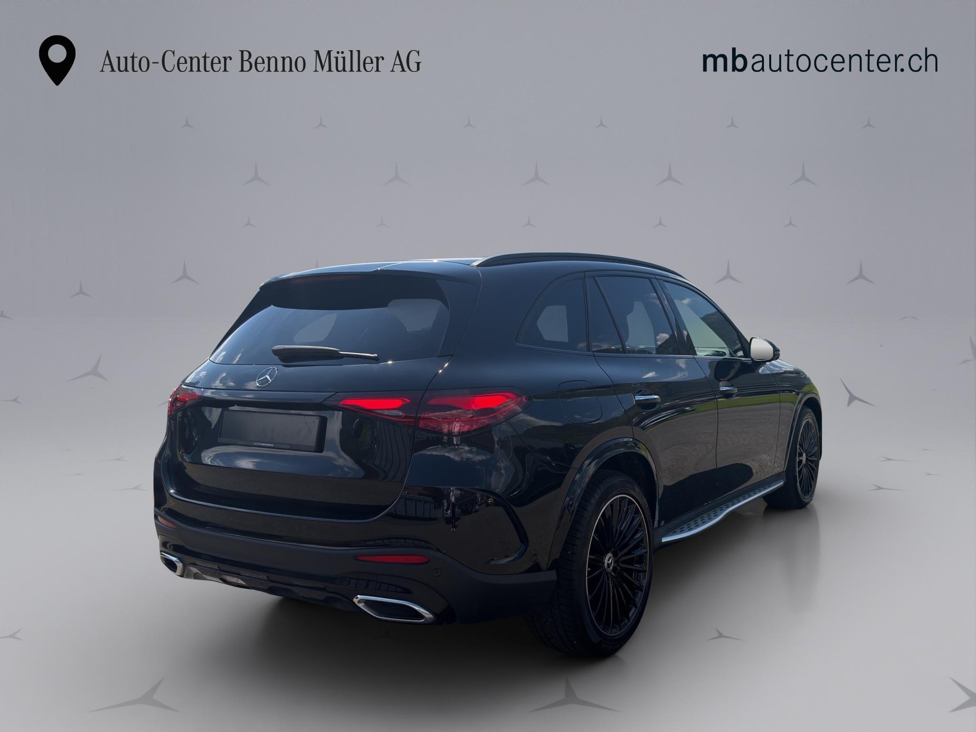 MERCEDES-BENZ GLC 220 d AMG Line 4matic-image-4