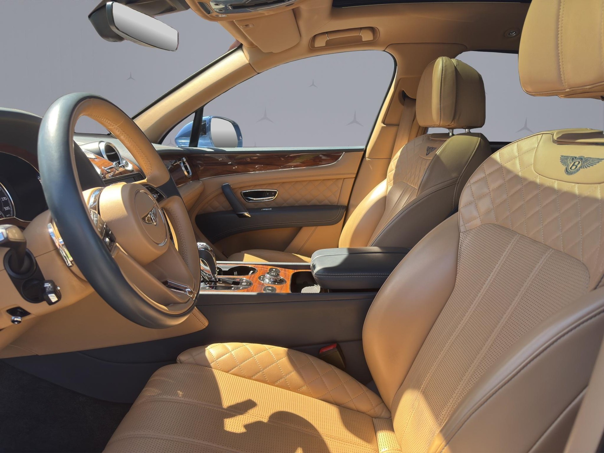 BENTLEY Bentayga 6.0 W12-image-8