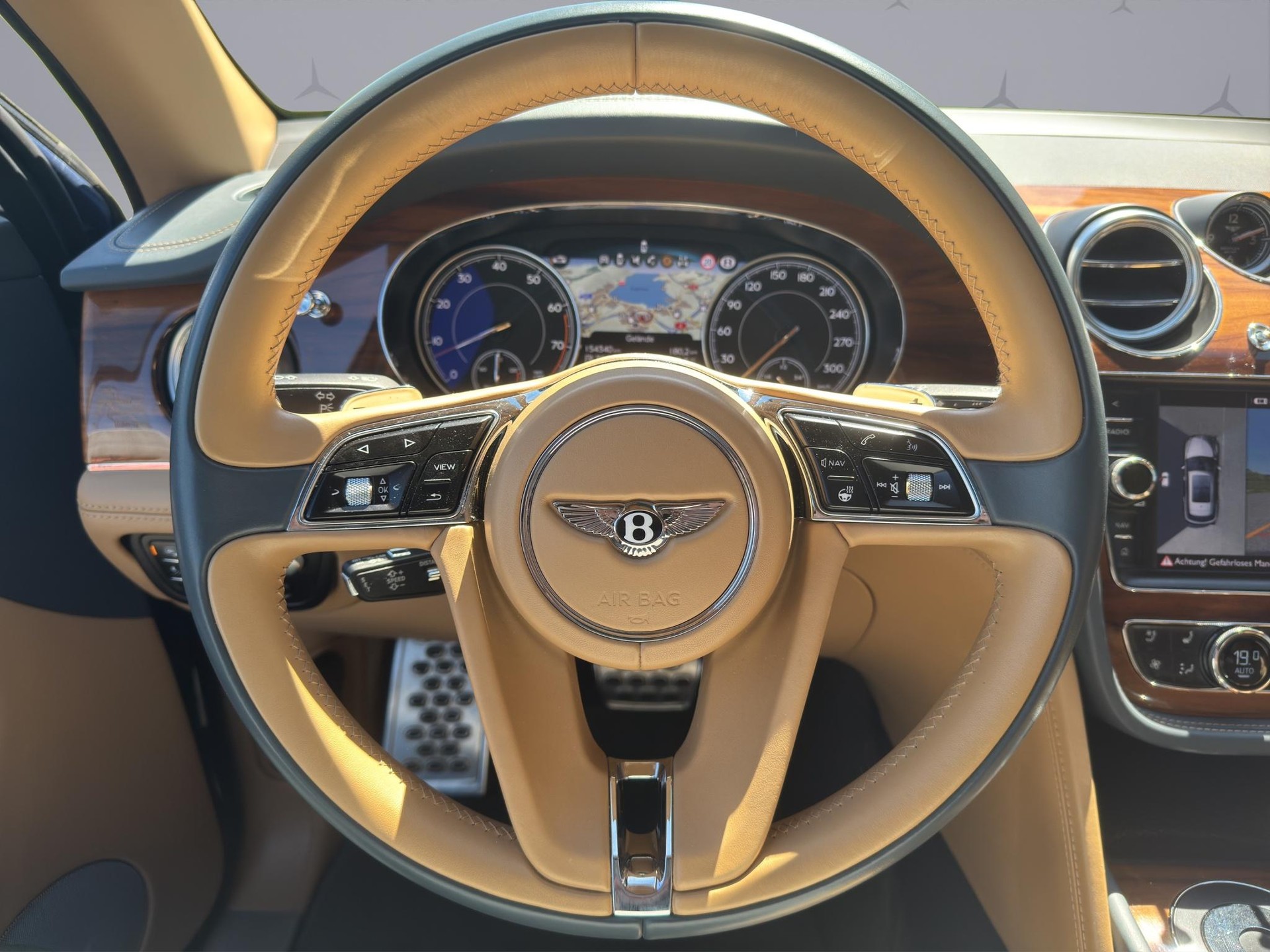 BENTLEY Bentayga 6.0 W12-image-10