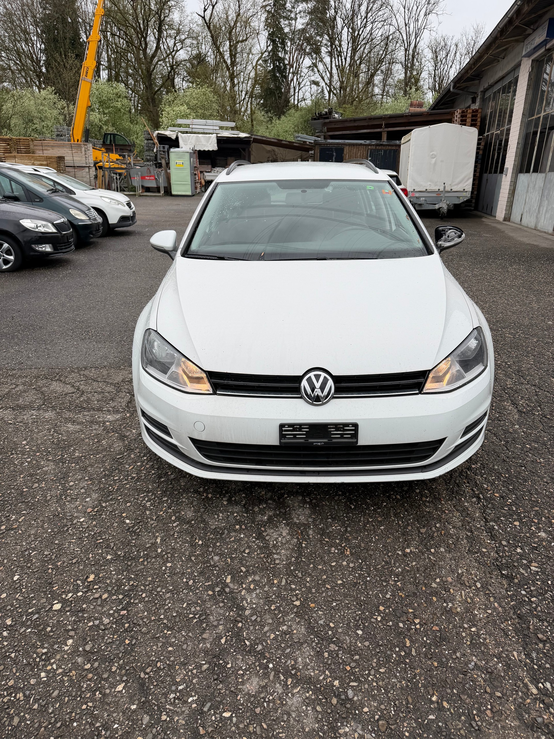 VW Golf Variant 1.2 TSI Trendline-image-1