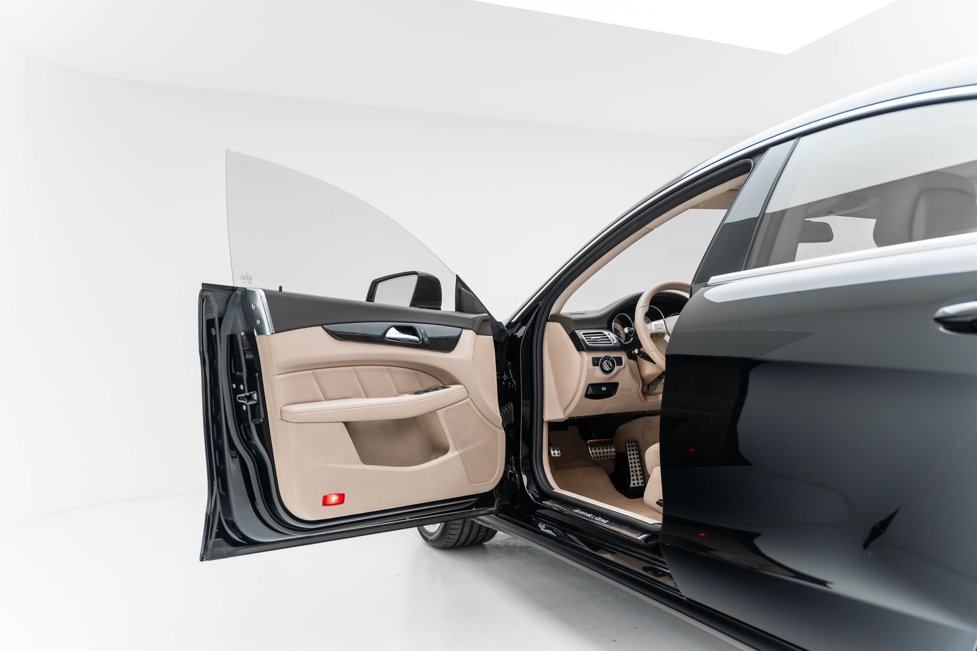 MERCEDES-BENZ CLS 350 CDI 4Matic 7G-Tronic-image-9